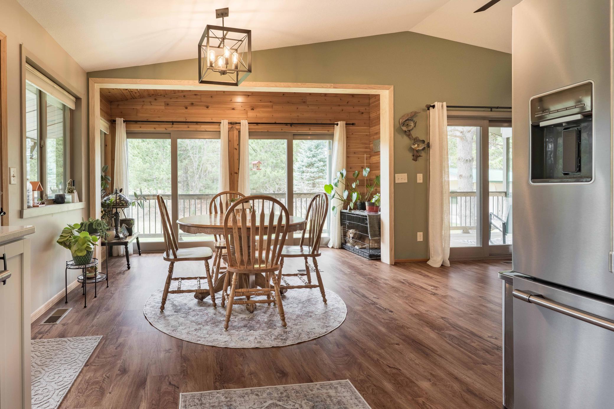 2009 single family home for sale at 22939 510th Avenue in Henning, MN — 4 bed, 2 bath (photo 18 of 94)