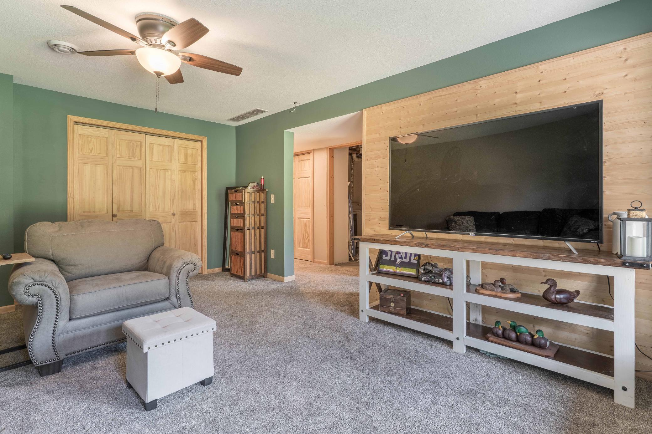 2009 single family home for sale at 22939 510th Avenue in Henning, MN — 4 bed, 2 bath (photo 41 of 94)