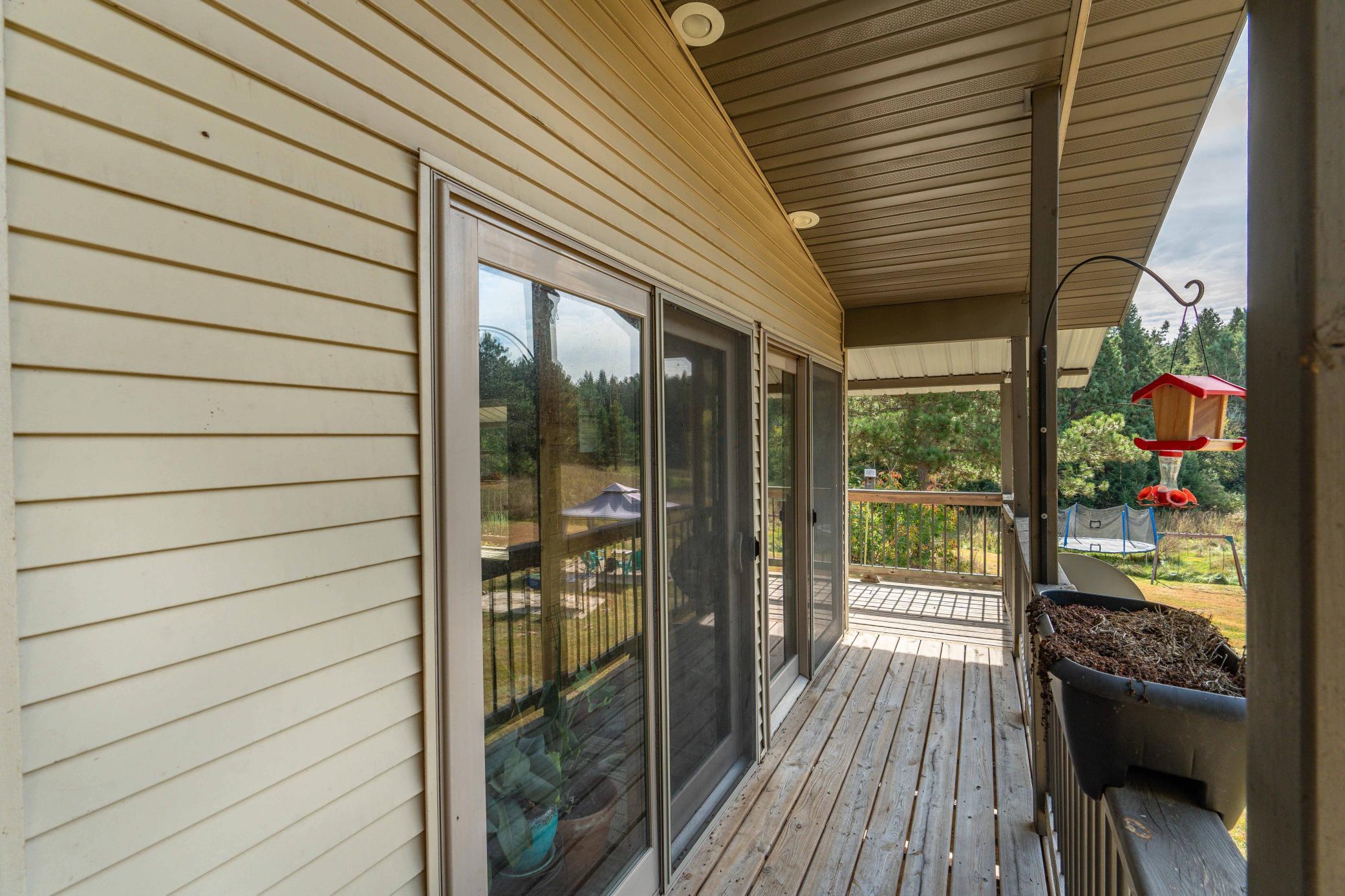2009 single family home for sale at 22939 510th Avenue in Henning, MN — 4 bed, 2 bath (photo 59 of 94)