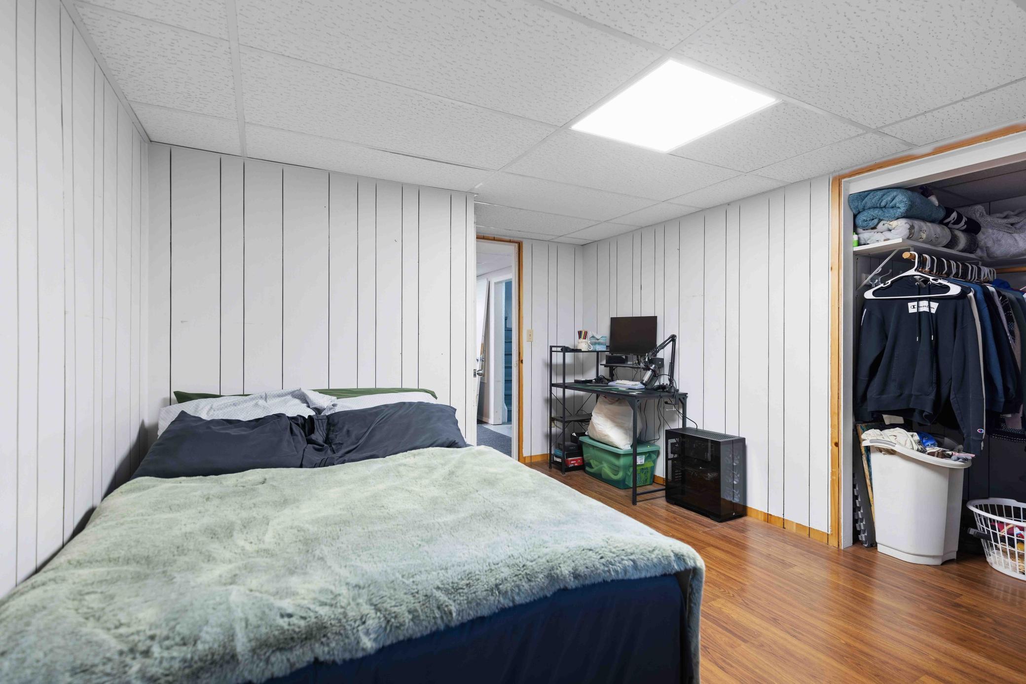 1956 single family home for sale at 1921 N 10th Avenue N in Moorhead, MN — 3 bed, 2 bath (photo 29 of 46)