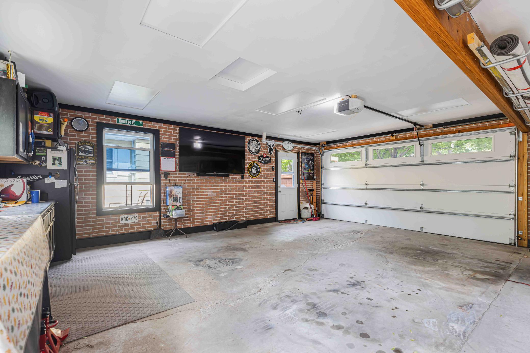 1956 single family home for sale at 1921 N 10th Avenue N in Moorhead, MN — 3 bed, 2 bath (photo 37 of 46)