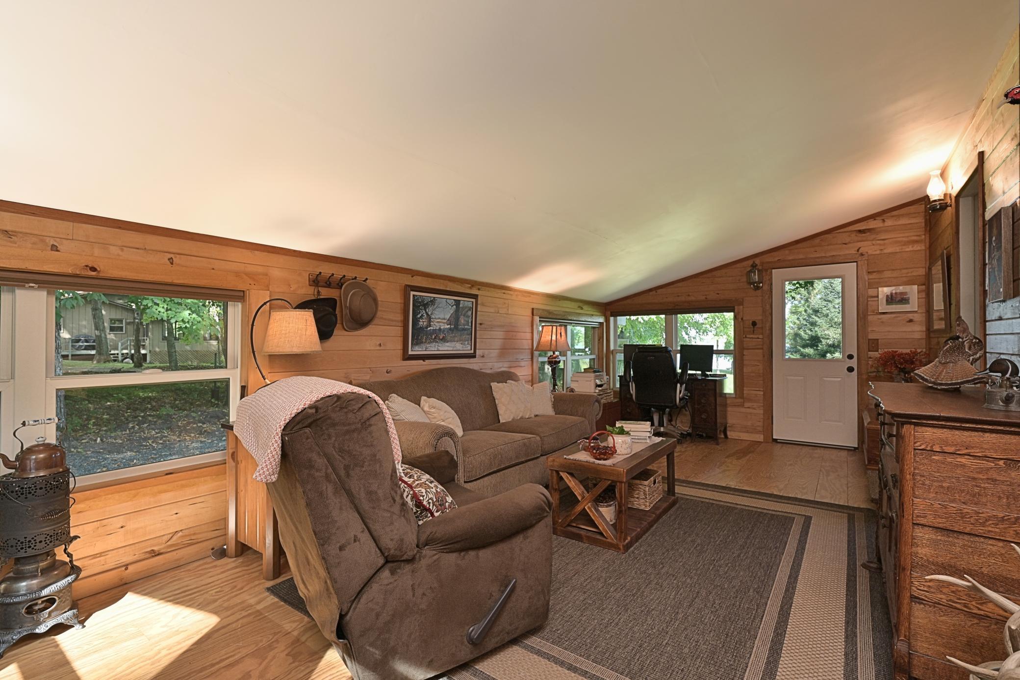 1978 single family home for sale at 55556 Eggar Road in Spring Lake, MN — 2 bed, 2 bath (photo 5 of 36)