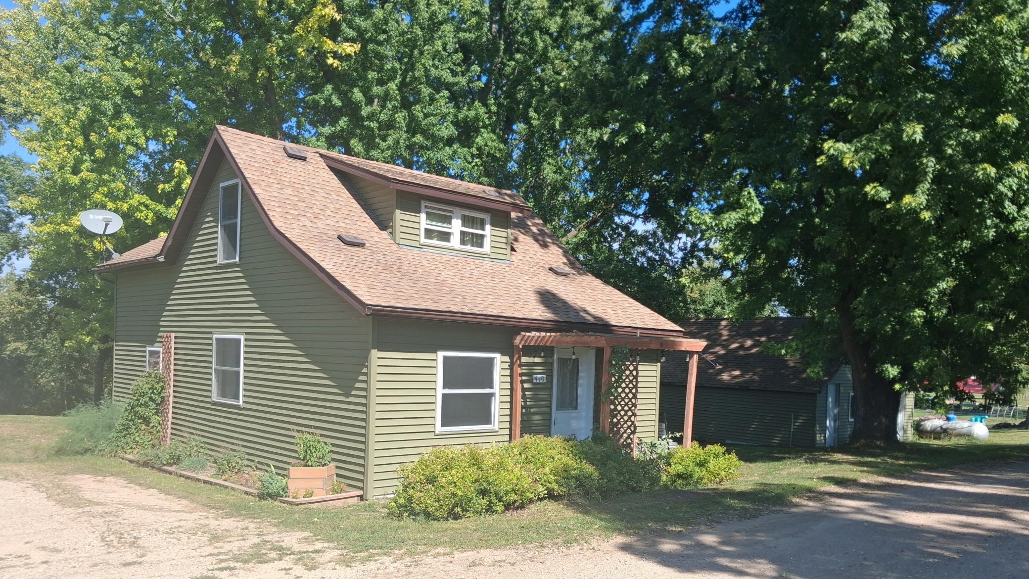 single family home for sale at 410 W Pleasant Avenue in Elizabeth, MN — 2 bed, 1 bath