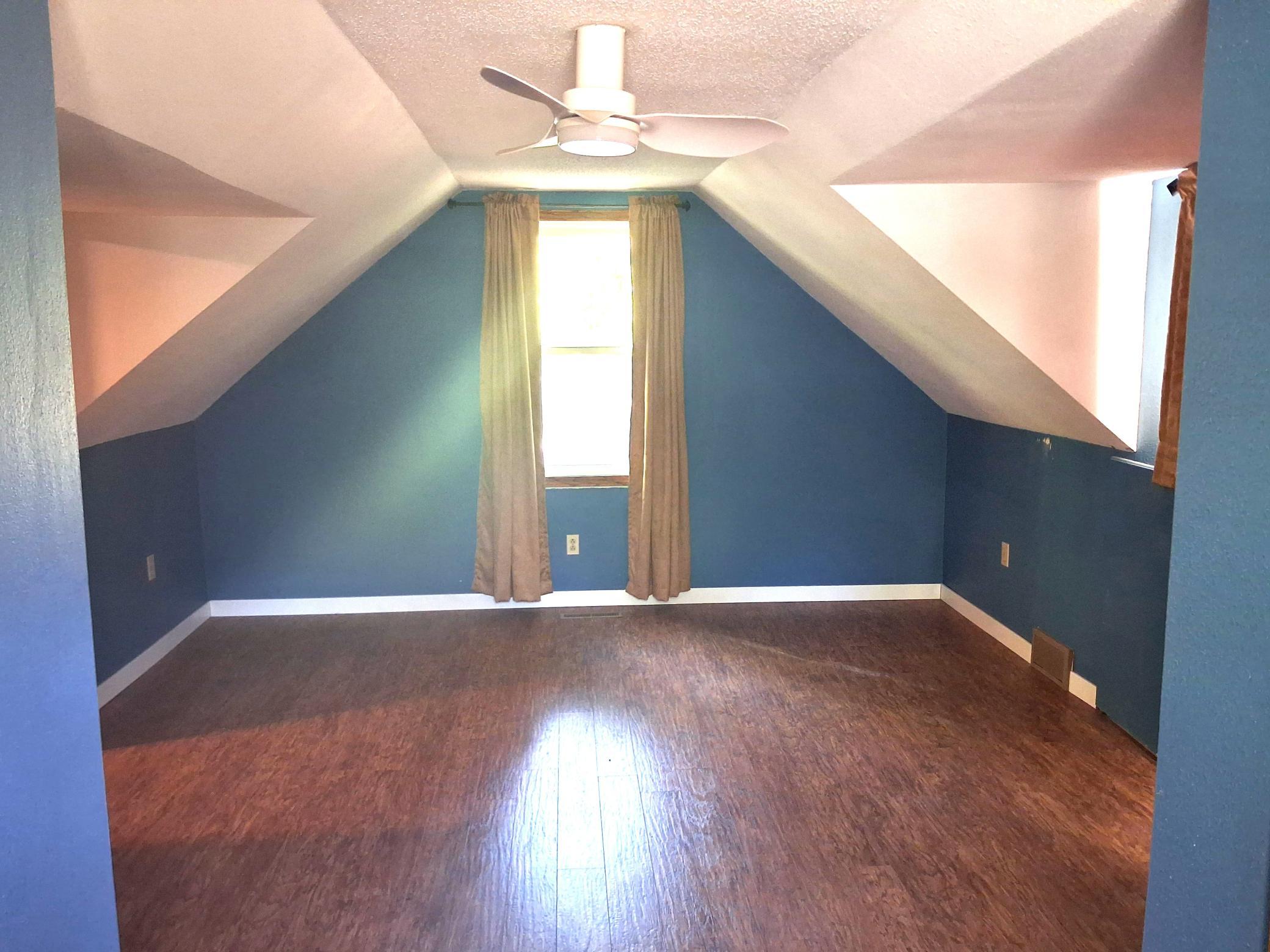 1882 single family home for sale at 410 W Pleasant Avenue in Elizabeth, MN — 2 bed, 1 bath (photo 20 of 24)