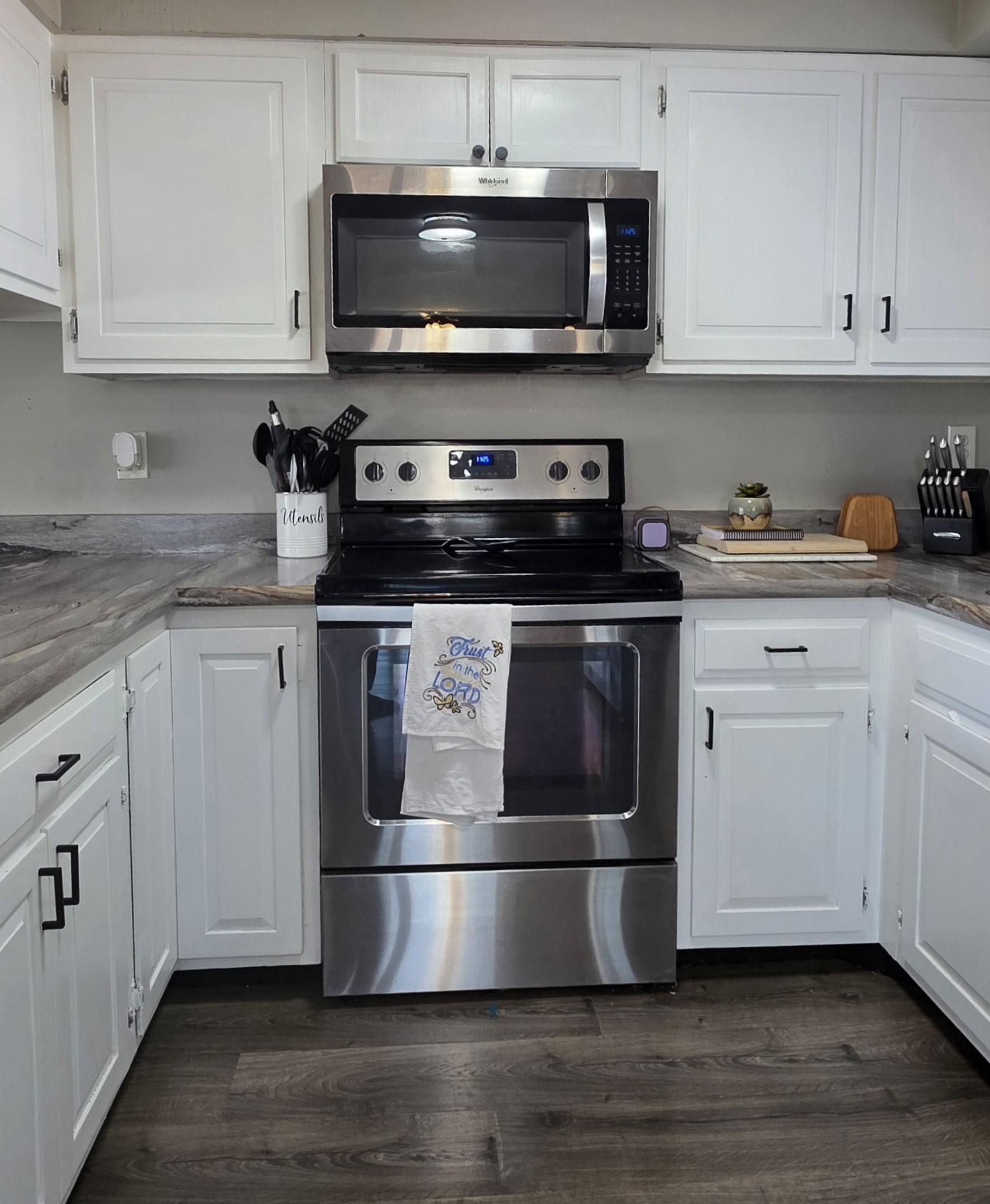 1973 single family home for sale at 602 Ash Street in Lisbon, ND — 4 bed, 3 bath (photo 5 of 44)