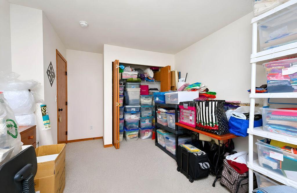 2016 twin home for sale at 2162 10th Street W in West Fargo, ND — 3 bed, 2 bath (photo 26 of 39)
