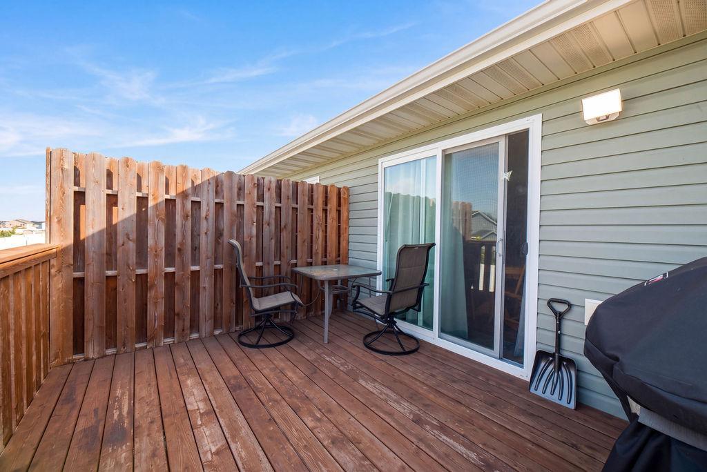 2016 twin home for sale at 2162 10th Street W in West Fargo, ND — 3 bed, 2 bath (photo 35 of 39)