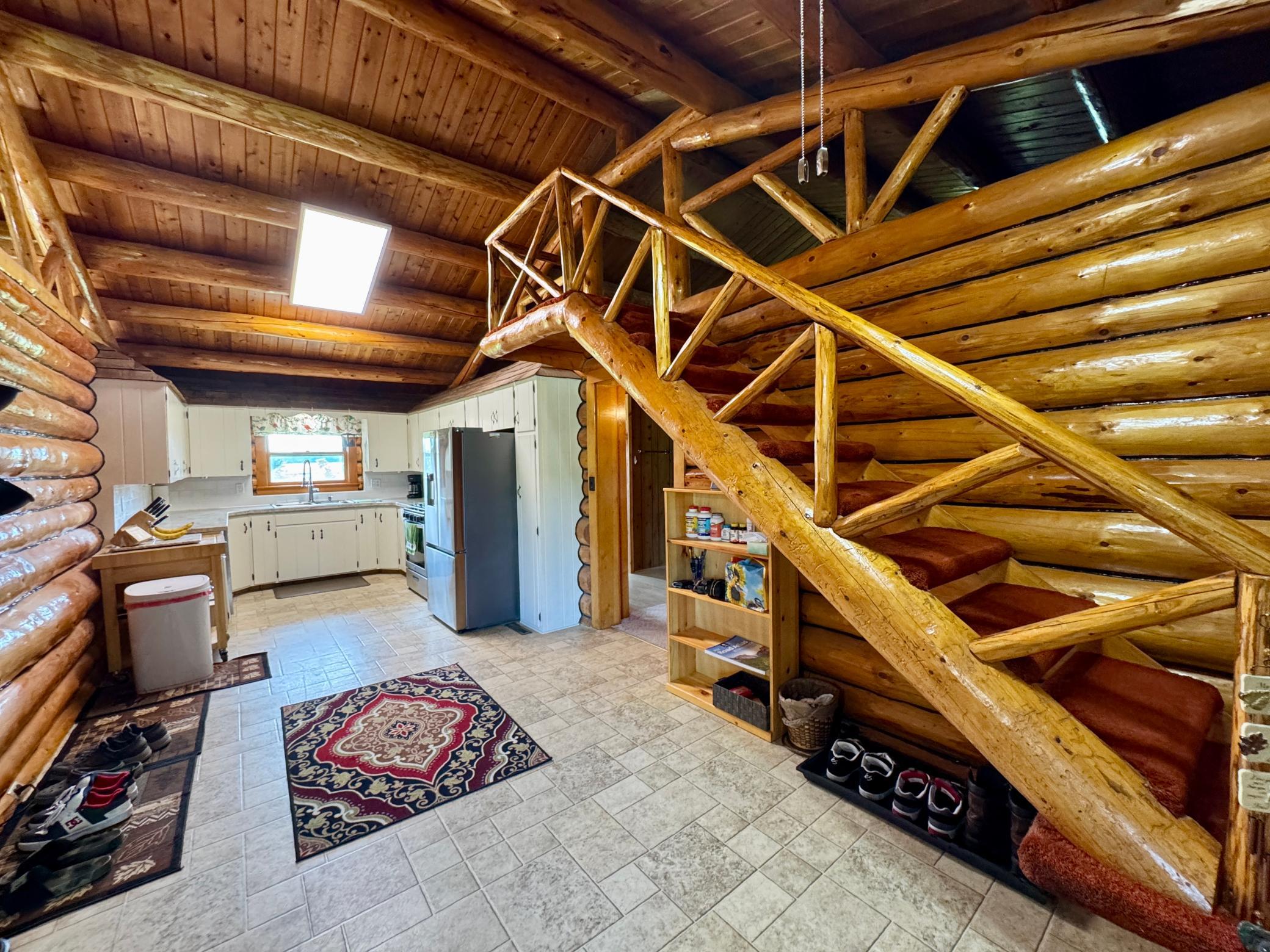 1974 single family home for sale at 39090 State Highway 313 in Warroad, MN — 3 bed, 2 bath (photo 15 of 62)
