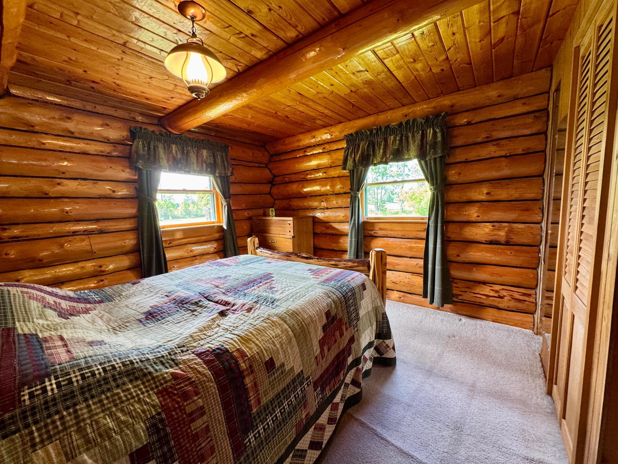 1974 single family home for sale at 39090 State Highway 313 in Warroad, MN — 3 bed, 2 bath (photo 21 of 62)