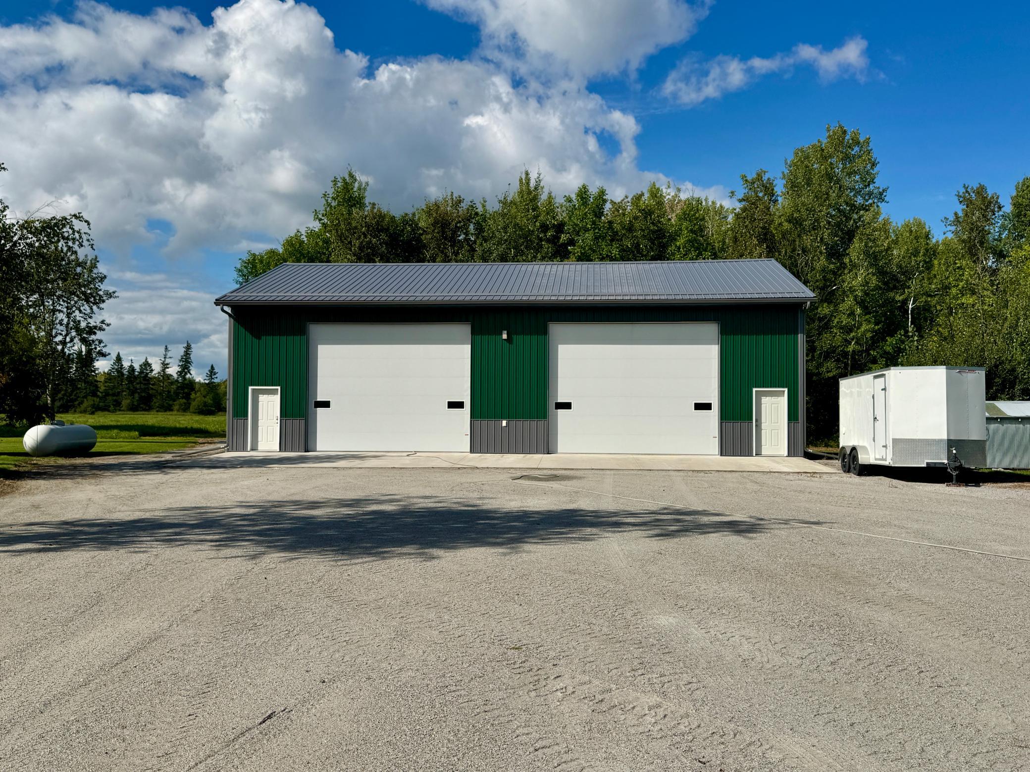 1974 single family home for sale at 39090 State Highway 313 in Warroad, MN — 3 bed, 2 bath (photo 32 of 62)