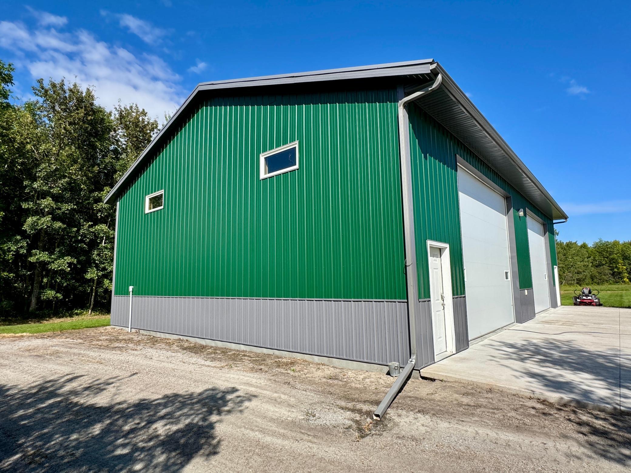 1974 single family home for sale at 39090 State Highway 313 in Warroad, MN — 3 bed, 2 bath (photo 33 of 62)