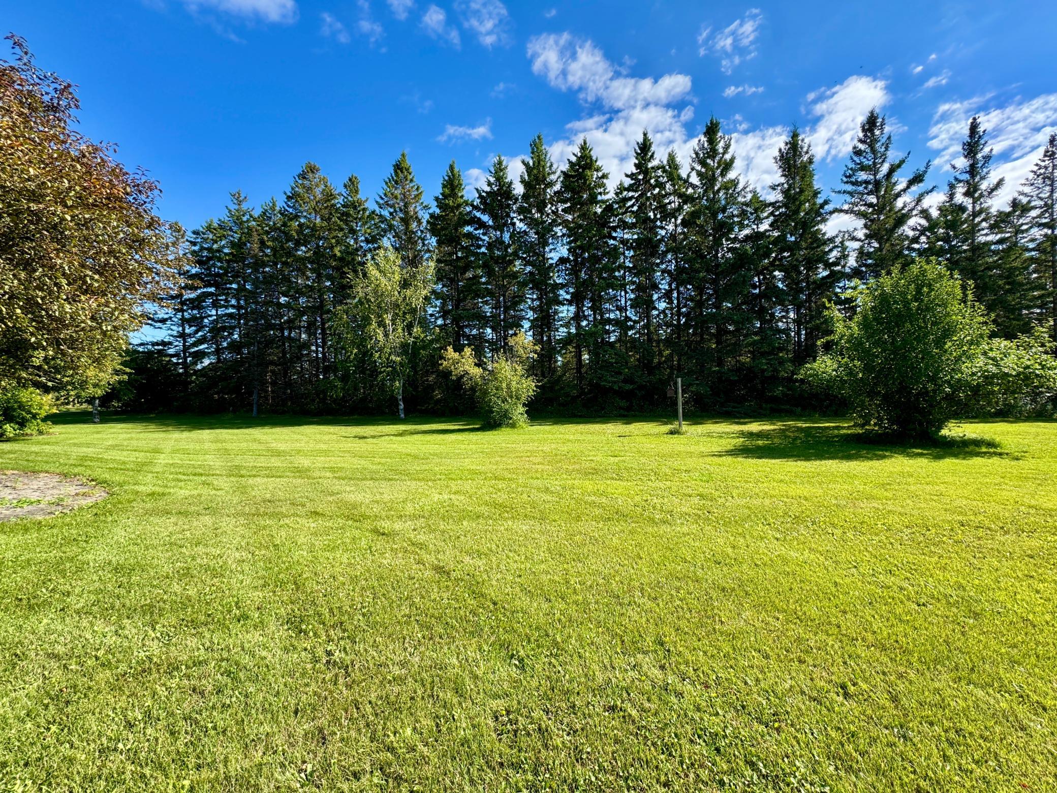 1974 single family home for sale at 39090 State Highway 313 in Warroad, MN — 3 bed, 2 bath (photo 56 of 62)