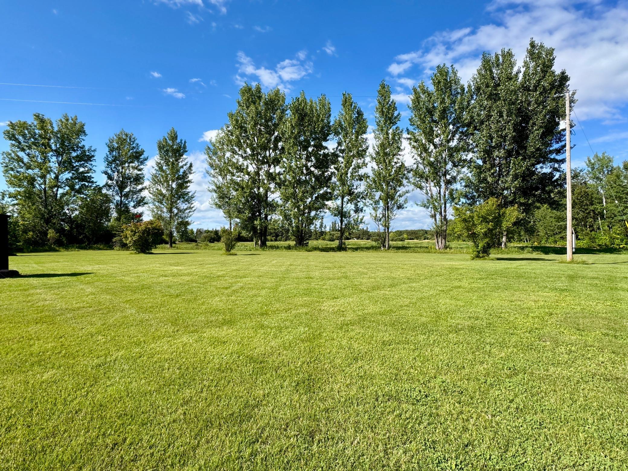 1974 single family home for sale at 39090 State Highway 313 in Warroad, MN — 3 bed, 2 bath (photo 57 of 62)