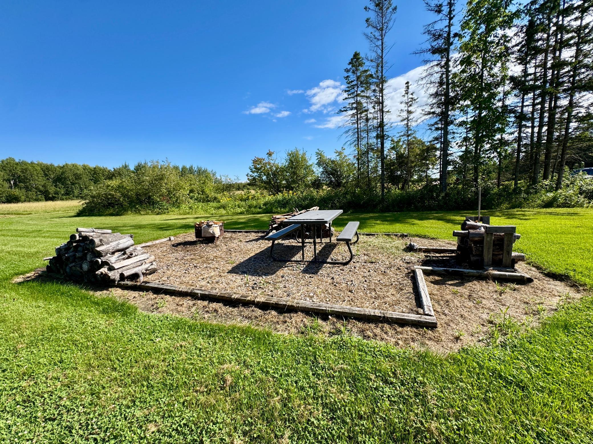 1974 single family home for sale at 39090 State Highway 313 in Warroad, MN — 3 bed, 2 bath (photo 59 of 62)