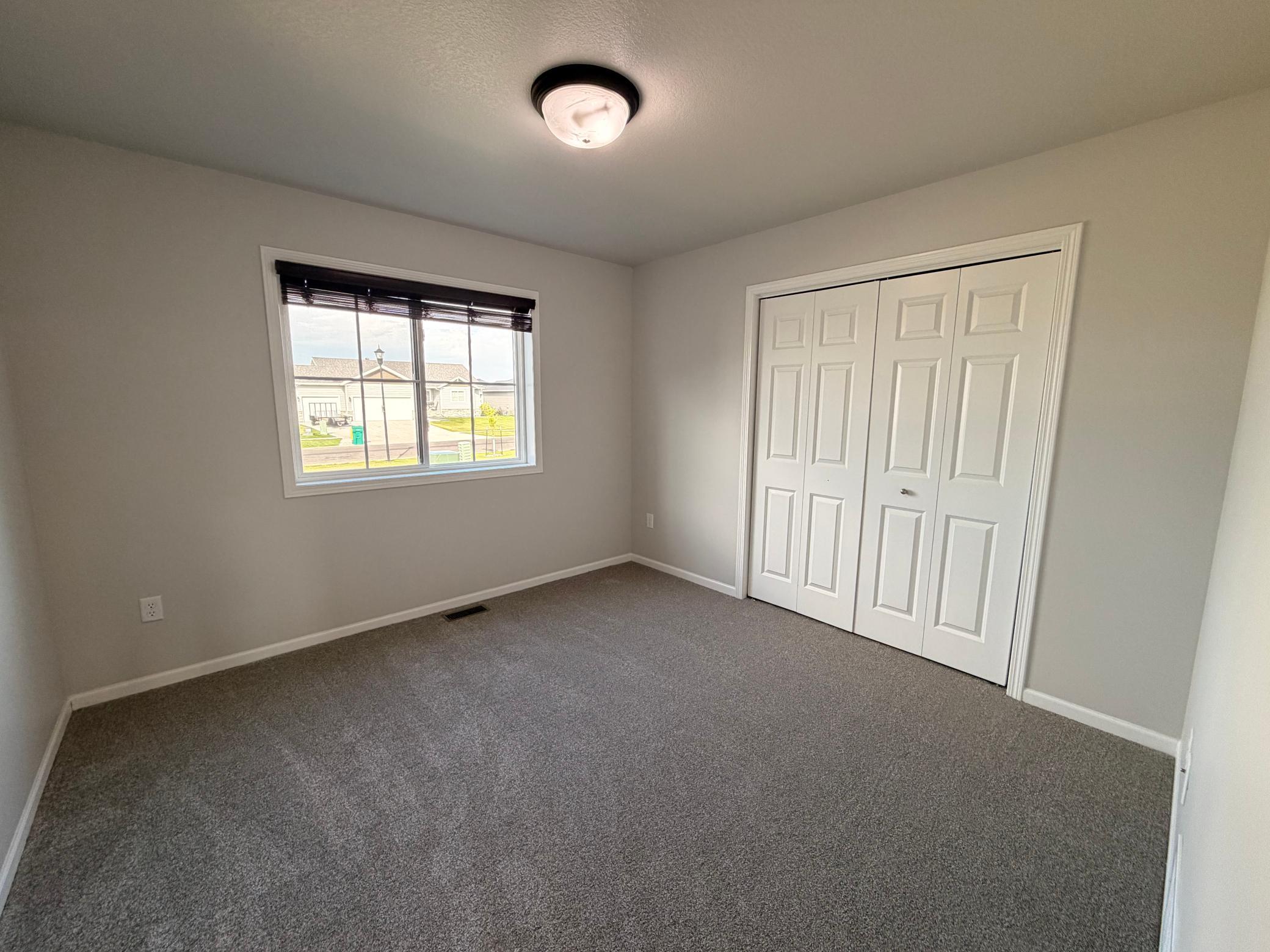 2023 single family home for sale at 10258 Burgundy Drive in Horace, ND — 5 bed, 3 bath (photo 19 of 38)