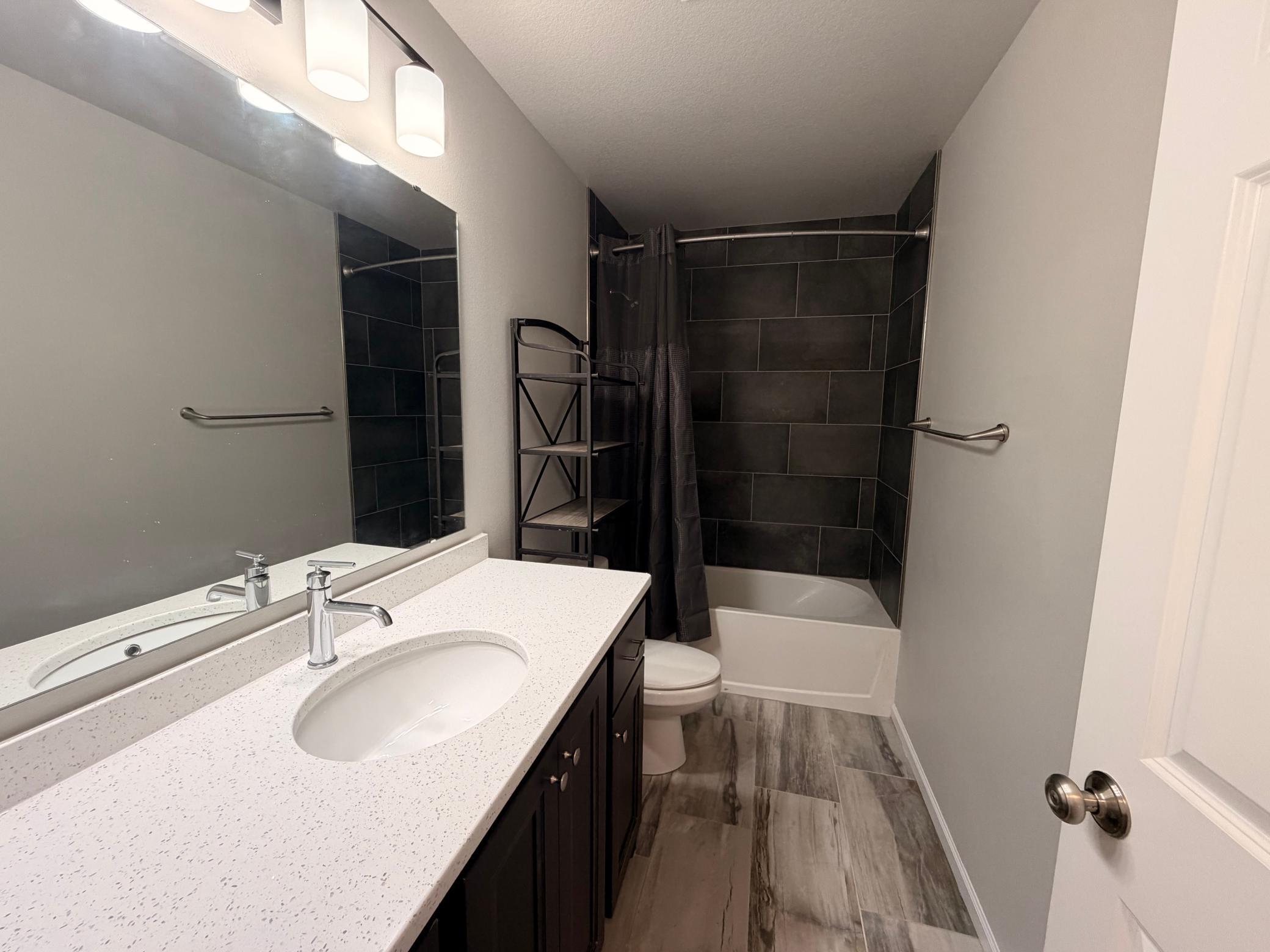2023 single family home for sale at 10258 Burgundy Drive in Horace, ND — 5 bed, 3 bath (photo 20 of 38)