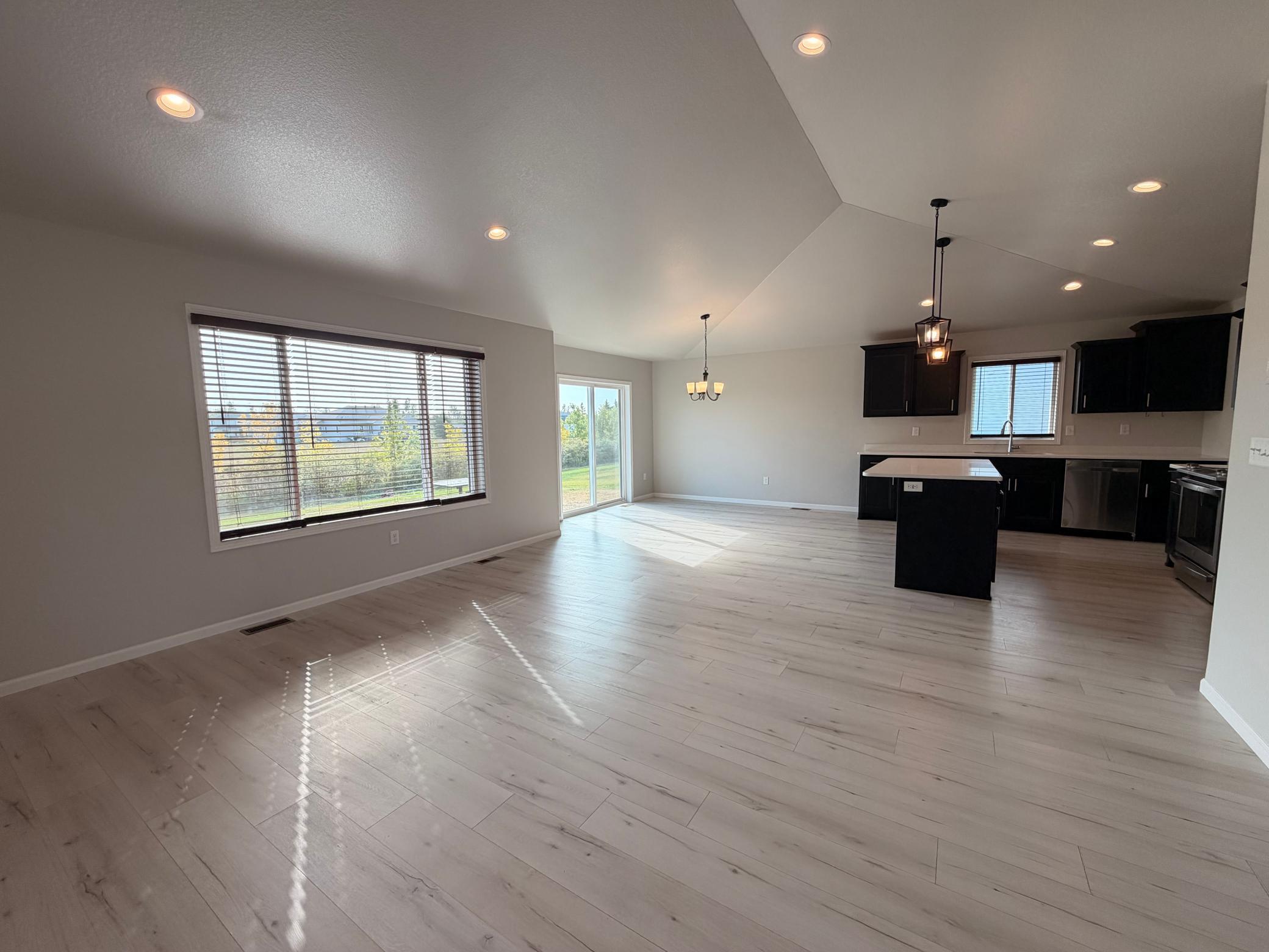 2023 single family home for sale at 10258 Burgundy Drive in Horace, ND — 5 bed, 3 bath (photo 9 of 38)