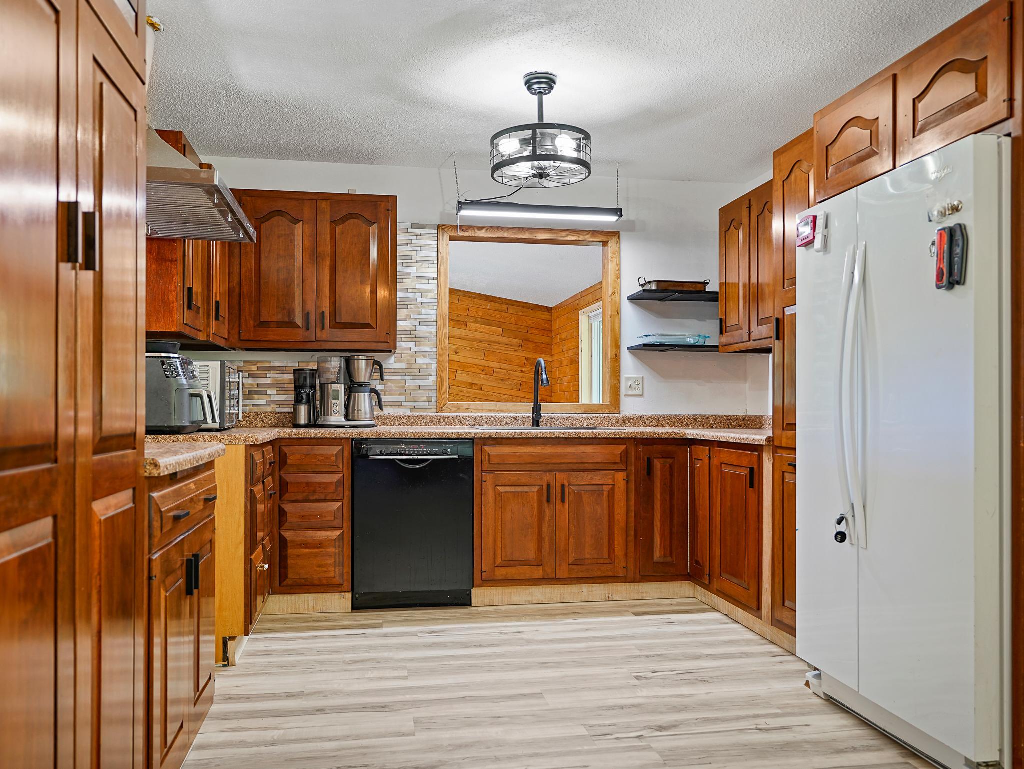 1975 single family home for sale at 33733 Co Hwy 35 in Dent, MN — 3 bed, 2 bath (photo 23 of 56)