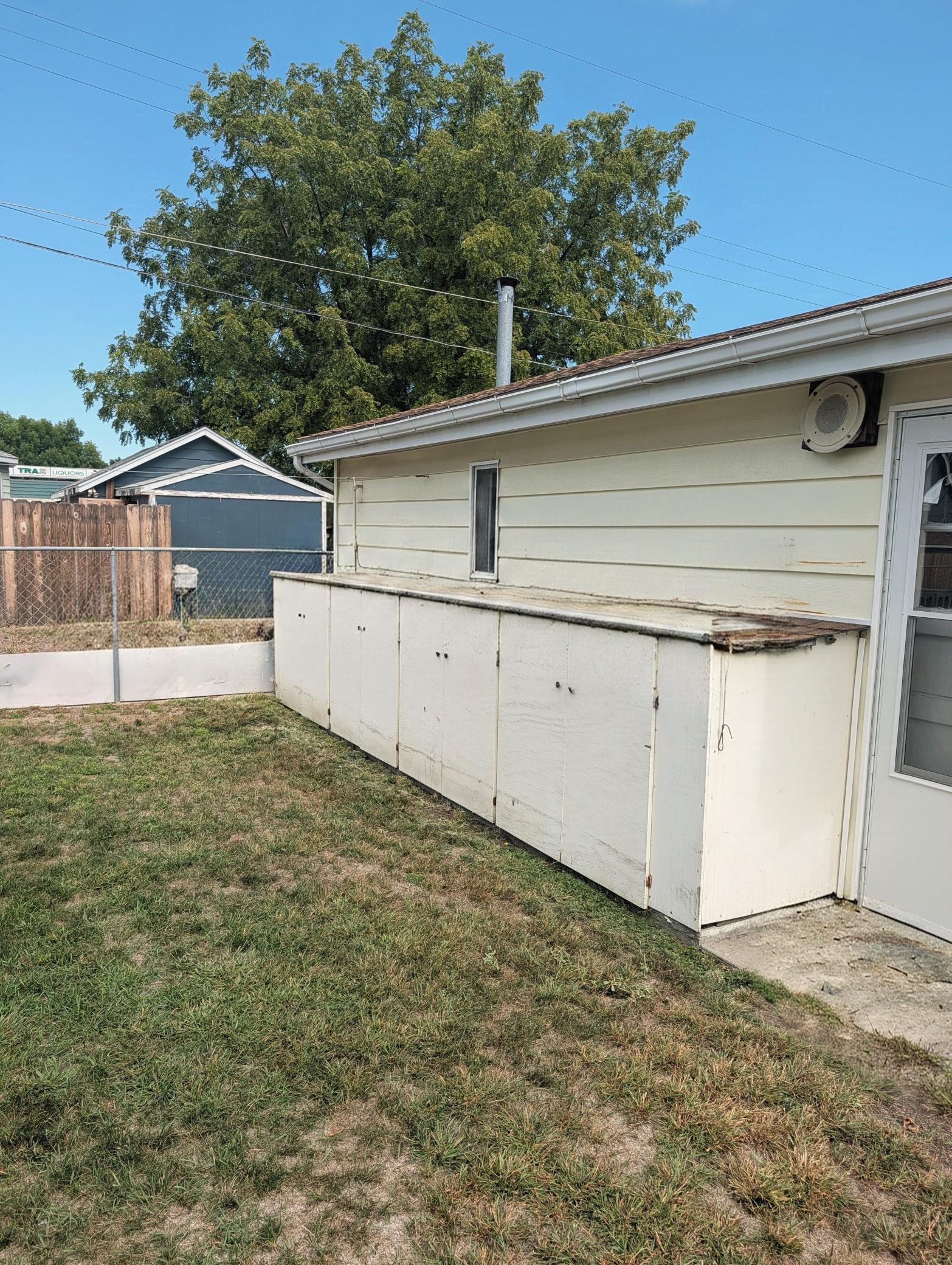 1908 single family home for sale at 107 1st Avenue SW in Dilworth, MN — 3 bed, 3 bath (photo 6 of 37)