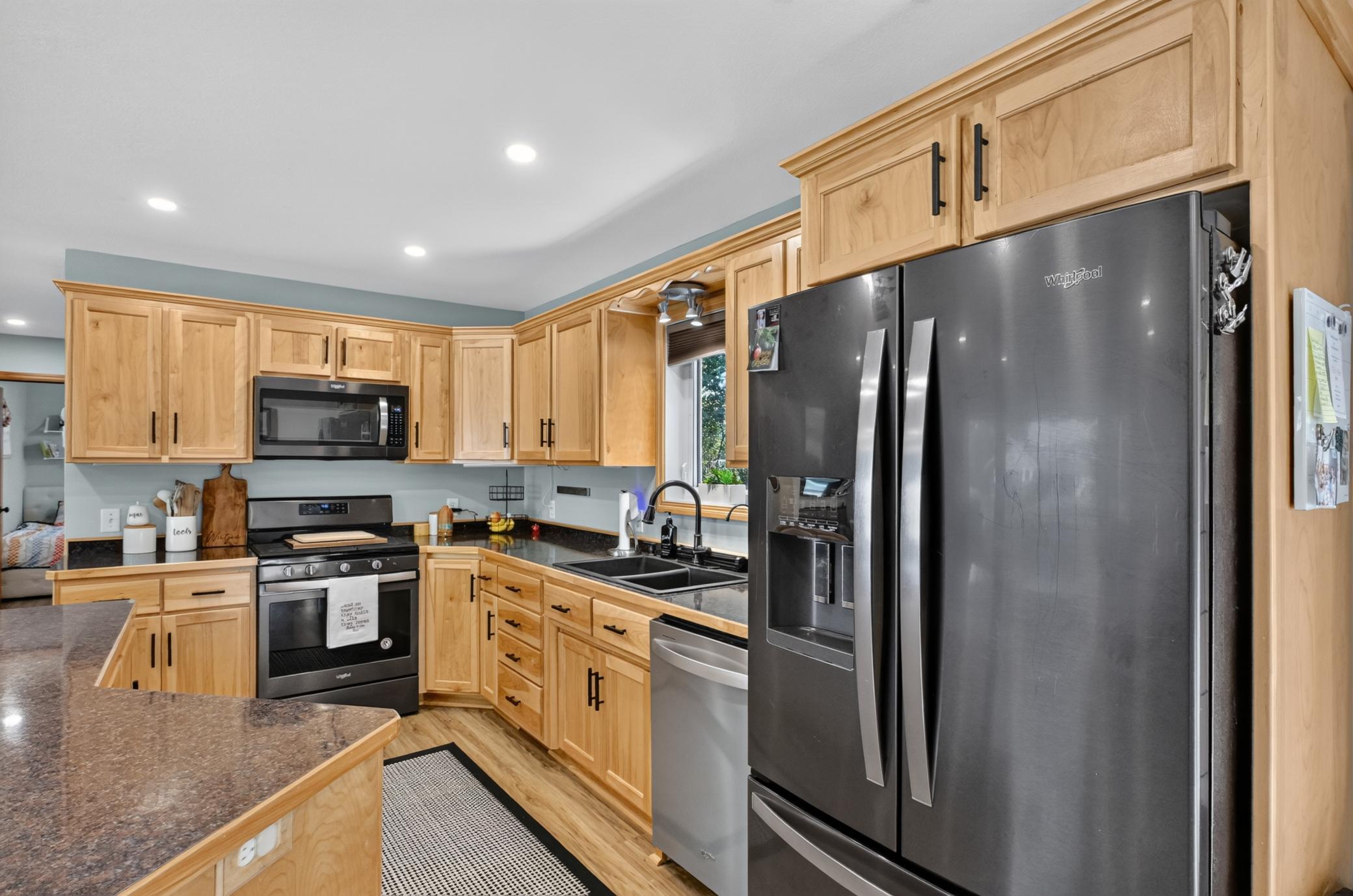 1998 single family home for sale at 1576 W Latoka Drive SW in Alexandria, MN — 4 bed, 2 bath (photo 13 of 58)