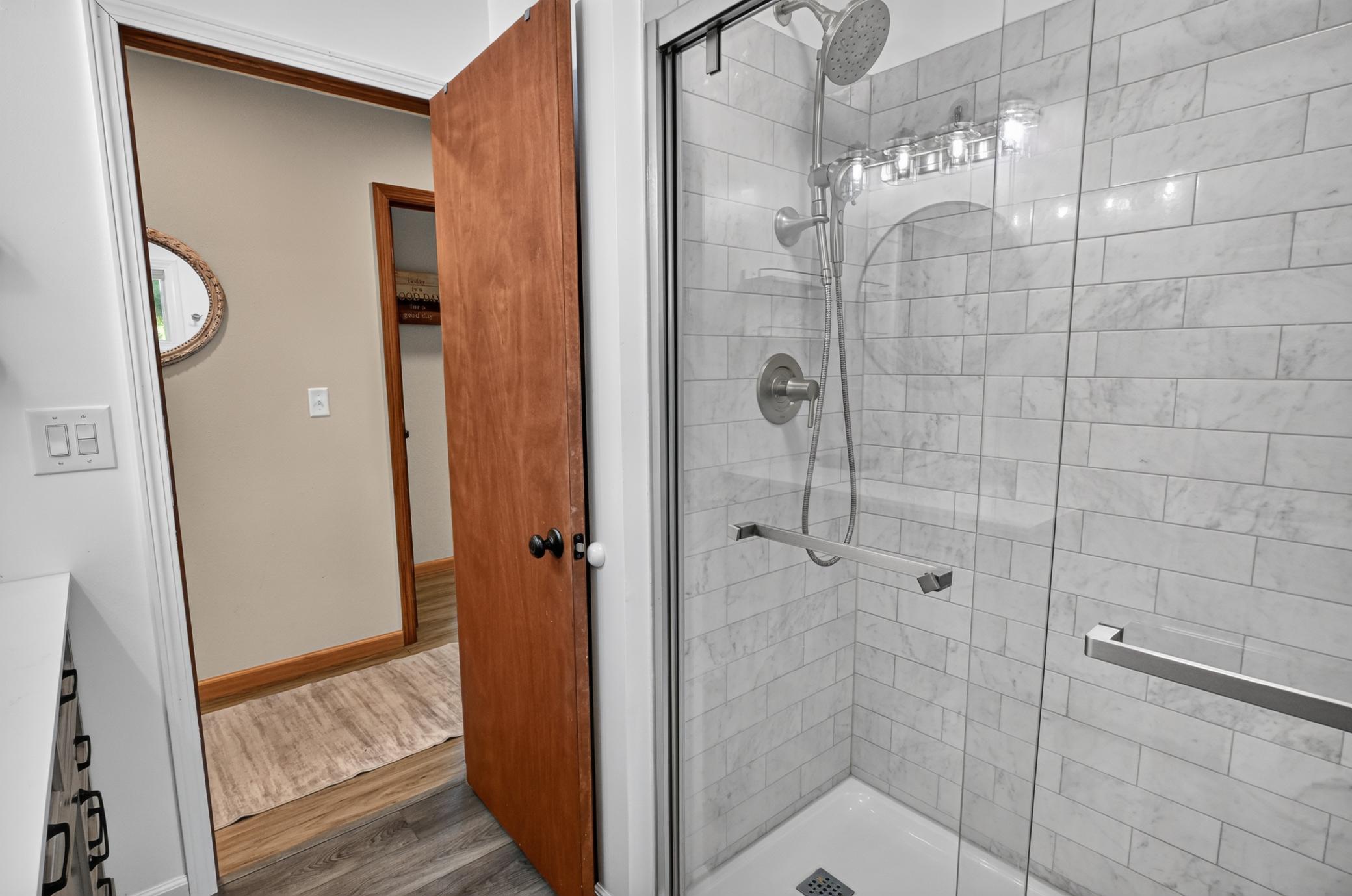 1998 single family home for sale at 1576 W Latoka Drive SW in Alexandria, MN — 4 bed, 2 bath (photo 17 of 58)