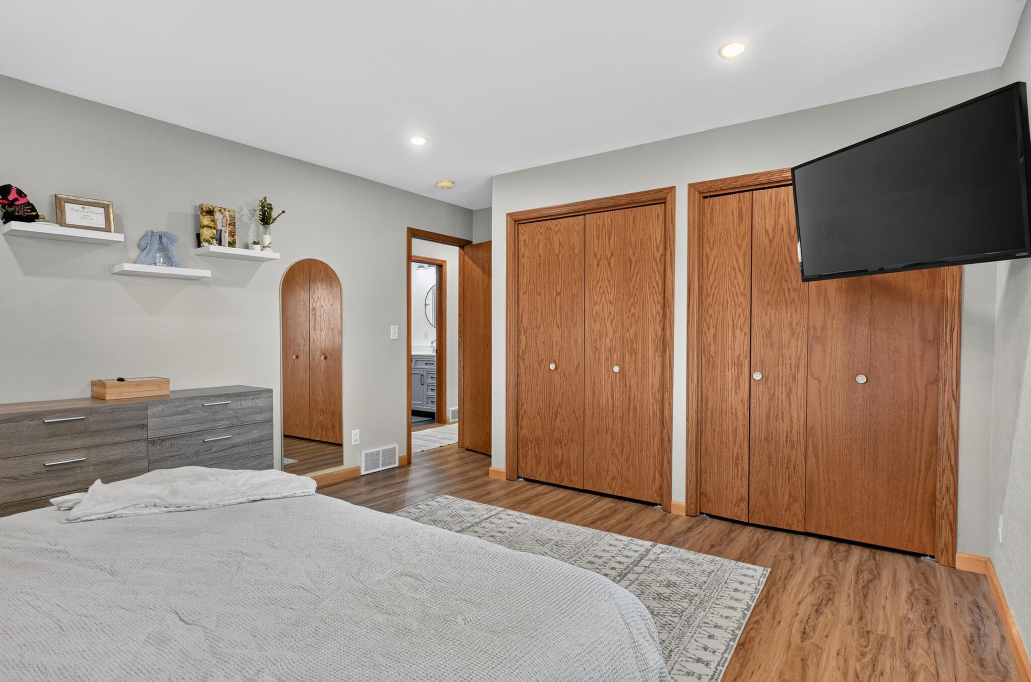 1998 single family home for sale at 1576 W Latoka Drive SW in Alexandria, MN — 4 bed, 2 bath (photo 19 of 58)