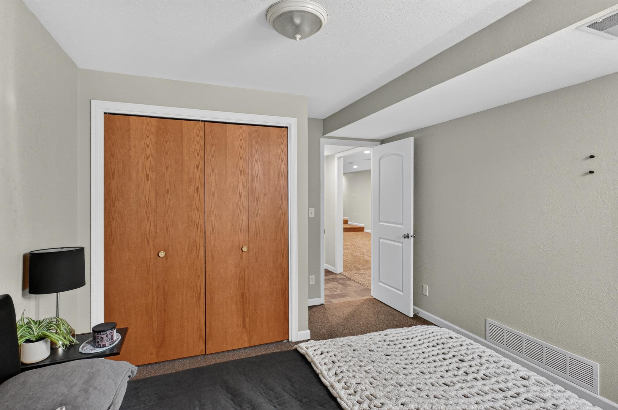 1998 single family home for sale at 1576 W Latoka Drive SW in Alexandria, MN — 4 bed, 2 bath (photo 28 of 58)