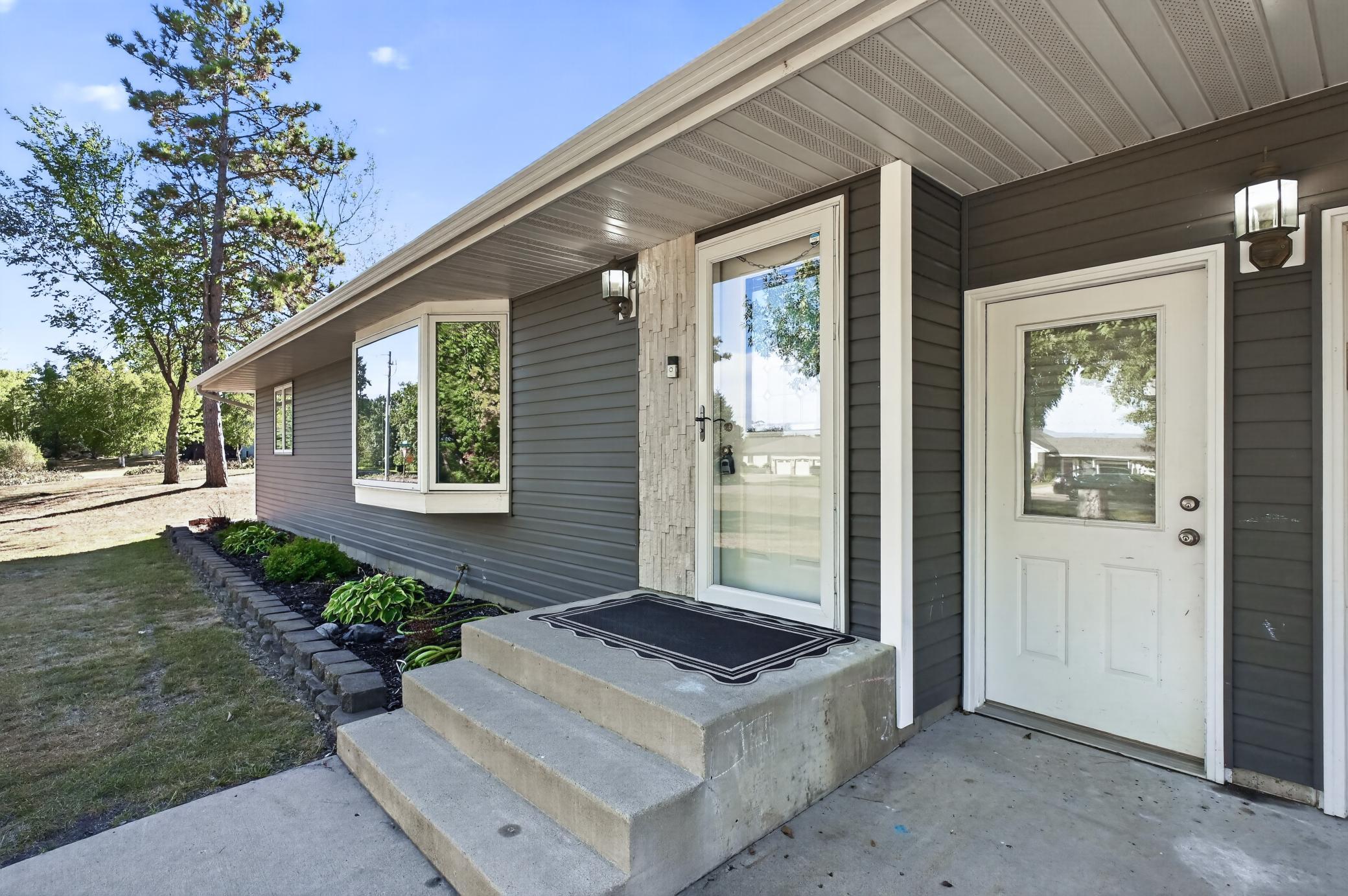 1998 single family home for sale at 1576 W Latoka Drive SW in Alexandria, MN — 4 bed, 2 bath (photo 41 of 58)