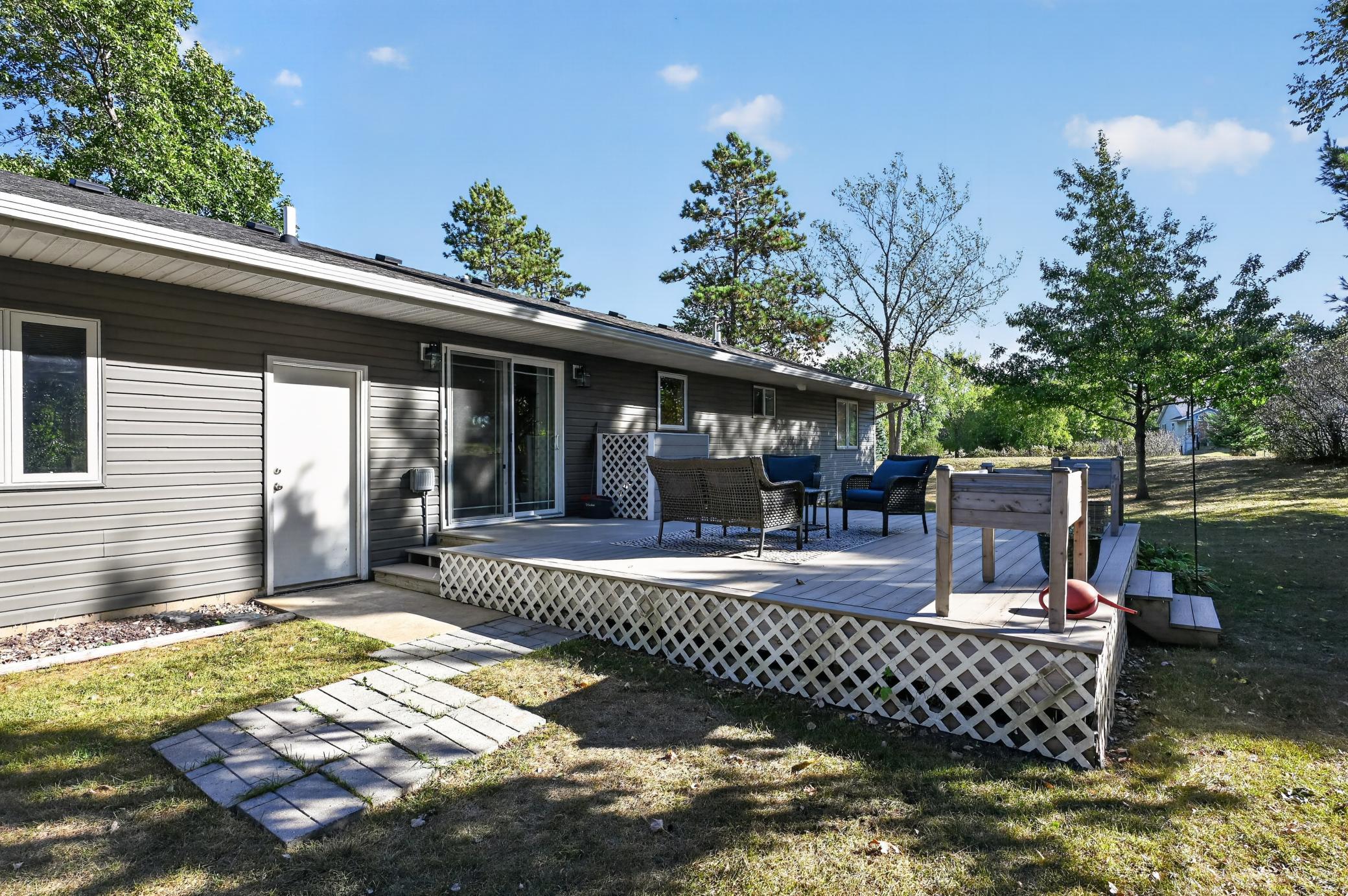 1998 single family home for sale at 1576 W Latoka Drive SW in Alexandria, MN — 4 bed, 2 bath (photo 46 of 58)