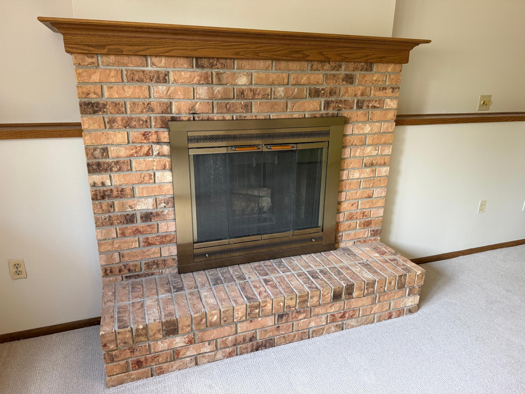 1985 single family home for sale at 1608 38th Avenue S in Fargo, ND — 4 bed, 2 bath (photo 24 of 46)