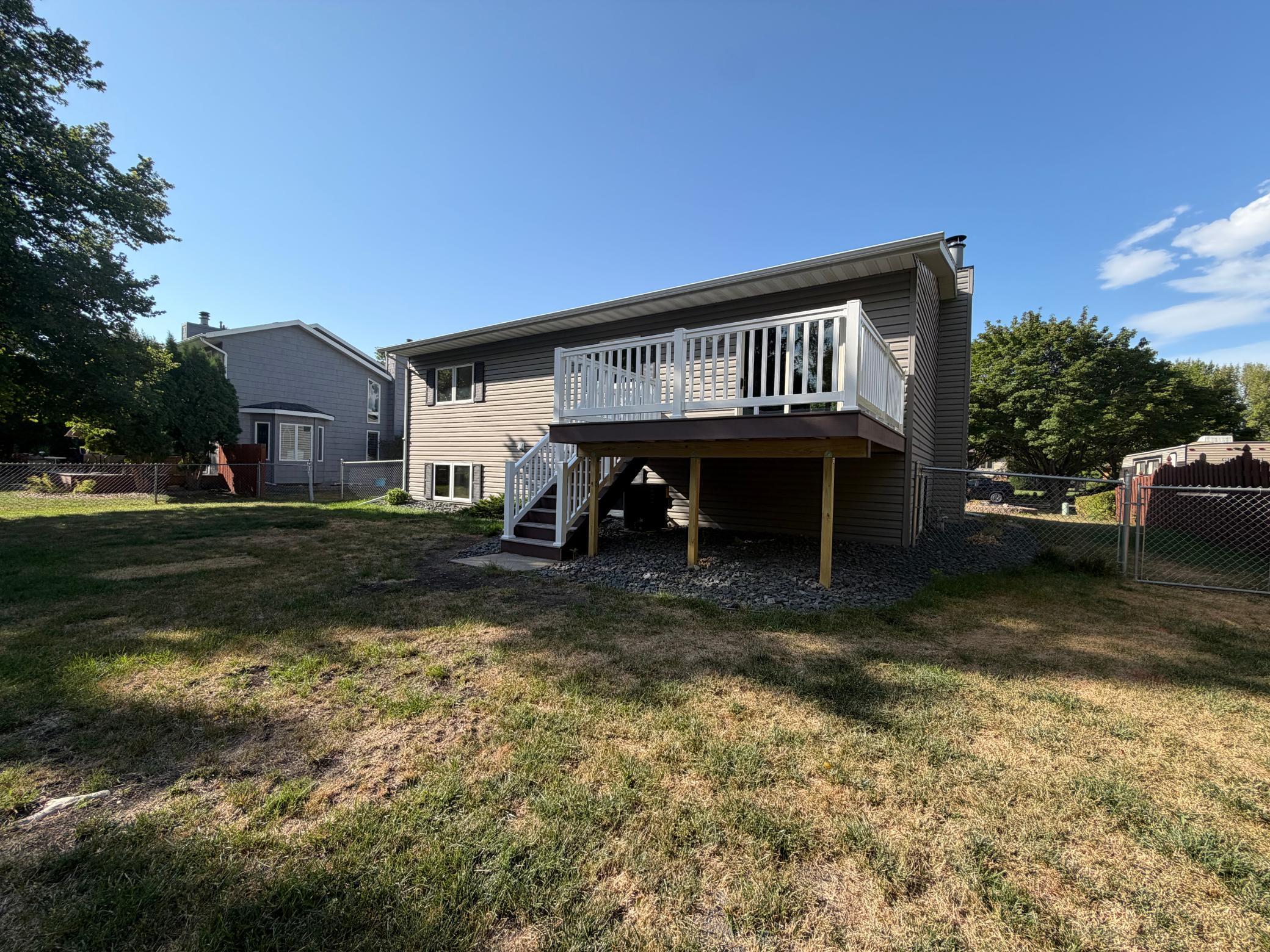 1985 single family home for sale at 1608 38th Avenue S in Fargo, ND — 4 bed, 2 bath (photo 46 of 46)