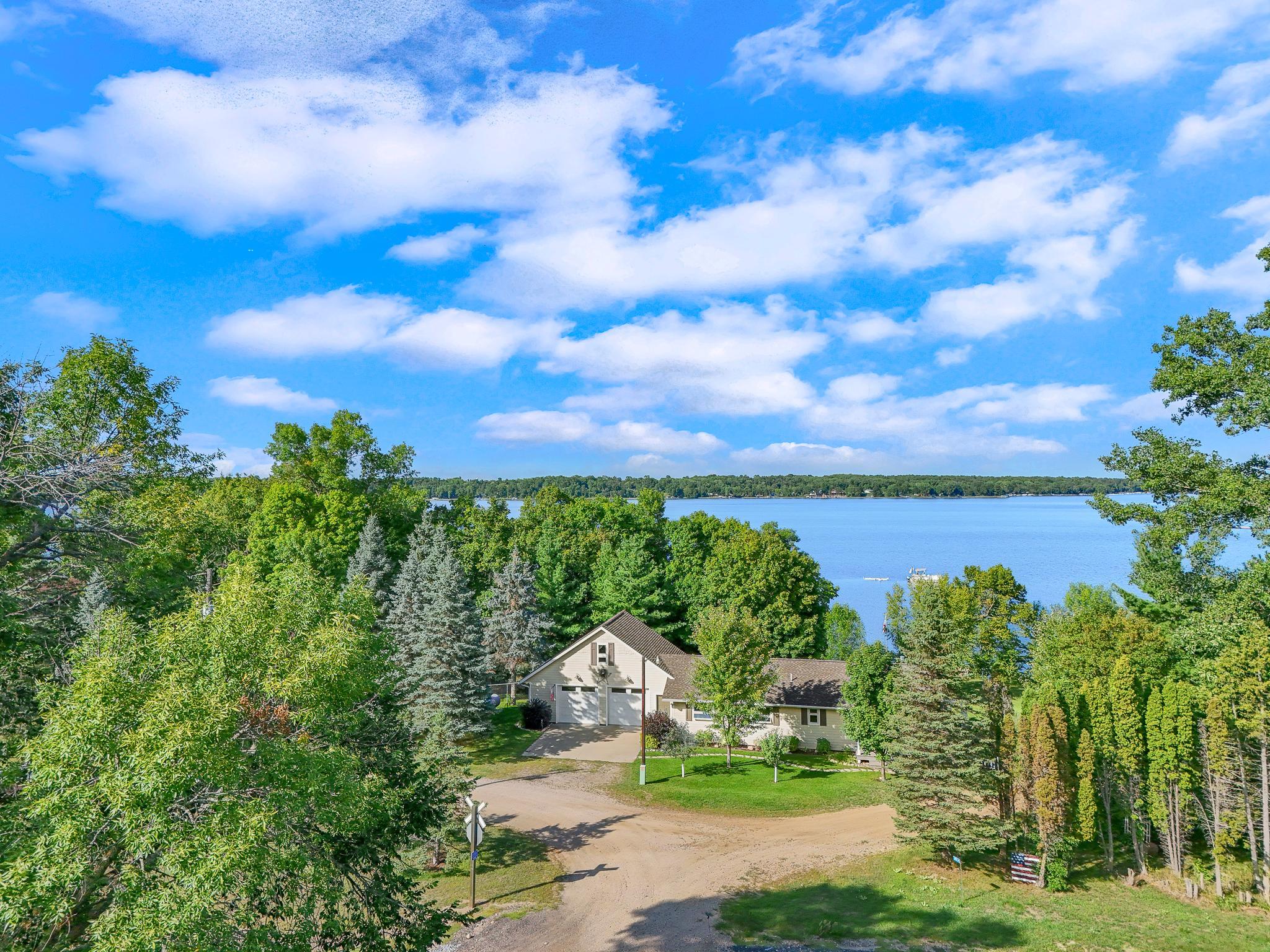 1983 single family home for sale at 38834 Railroad Dr in Richville, MN — 3 bed, 2 bath (photo 2 of 65)