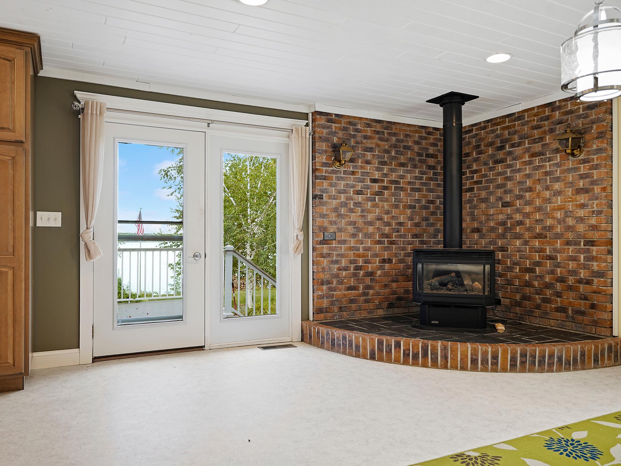 1983 single family home for sale at 38834 Railroad Dr in Richville, MN — 3 bed, 2 bath (photo 19 of 65)