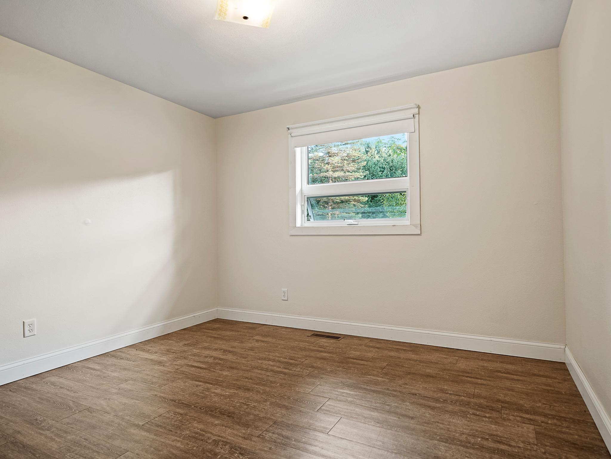1983 single family home for sale at 38834 Railroad Dr in Richville, MN — 3 bed, 2 bath (photo 33 of 65)