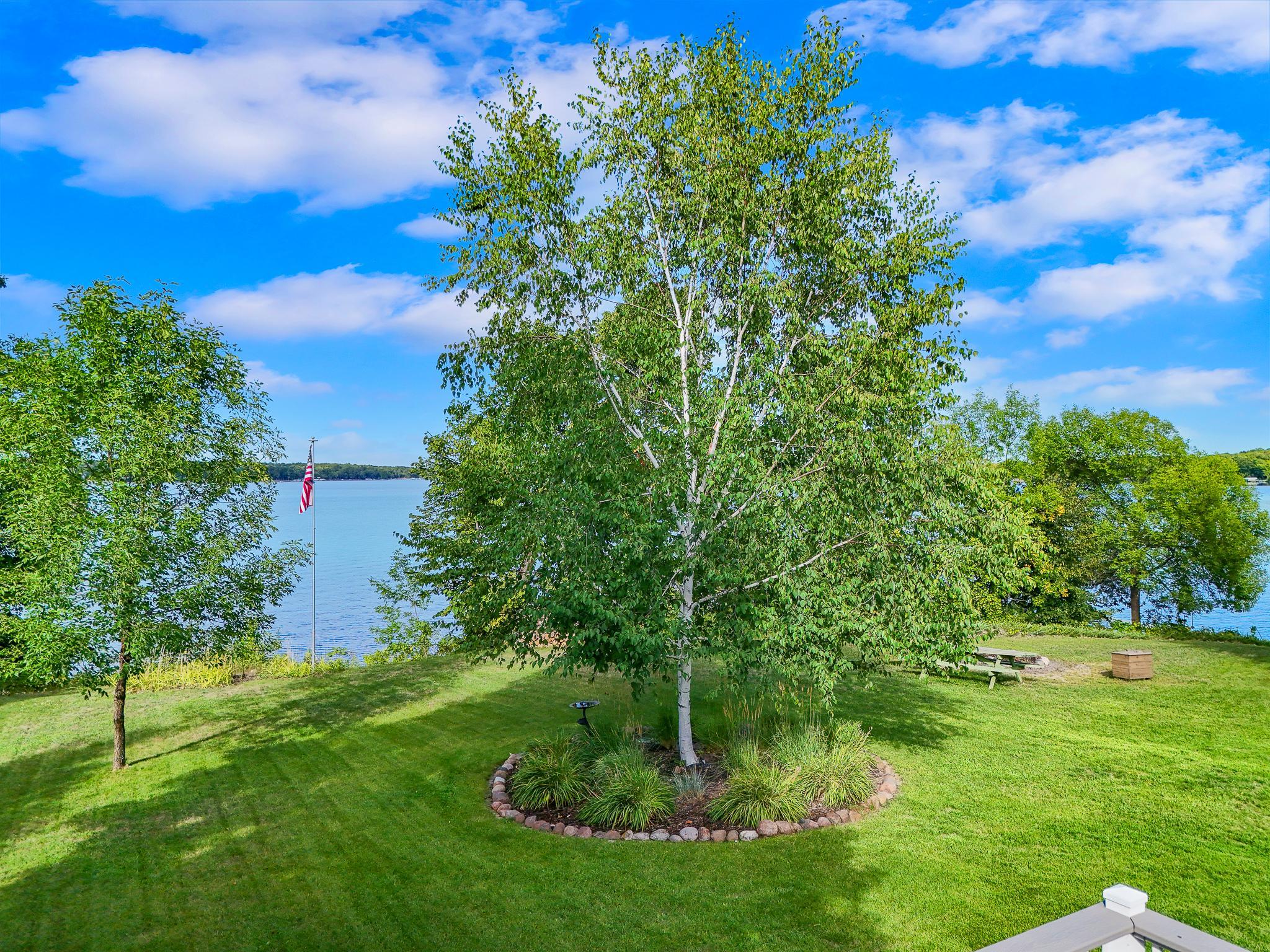 1983 single family home for sale at 38834 Railroad Dr in Richville, MN — 3 bed, 2 bath (photo 5 of 65)