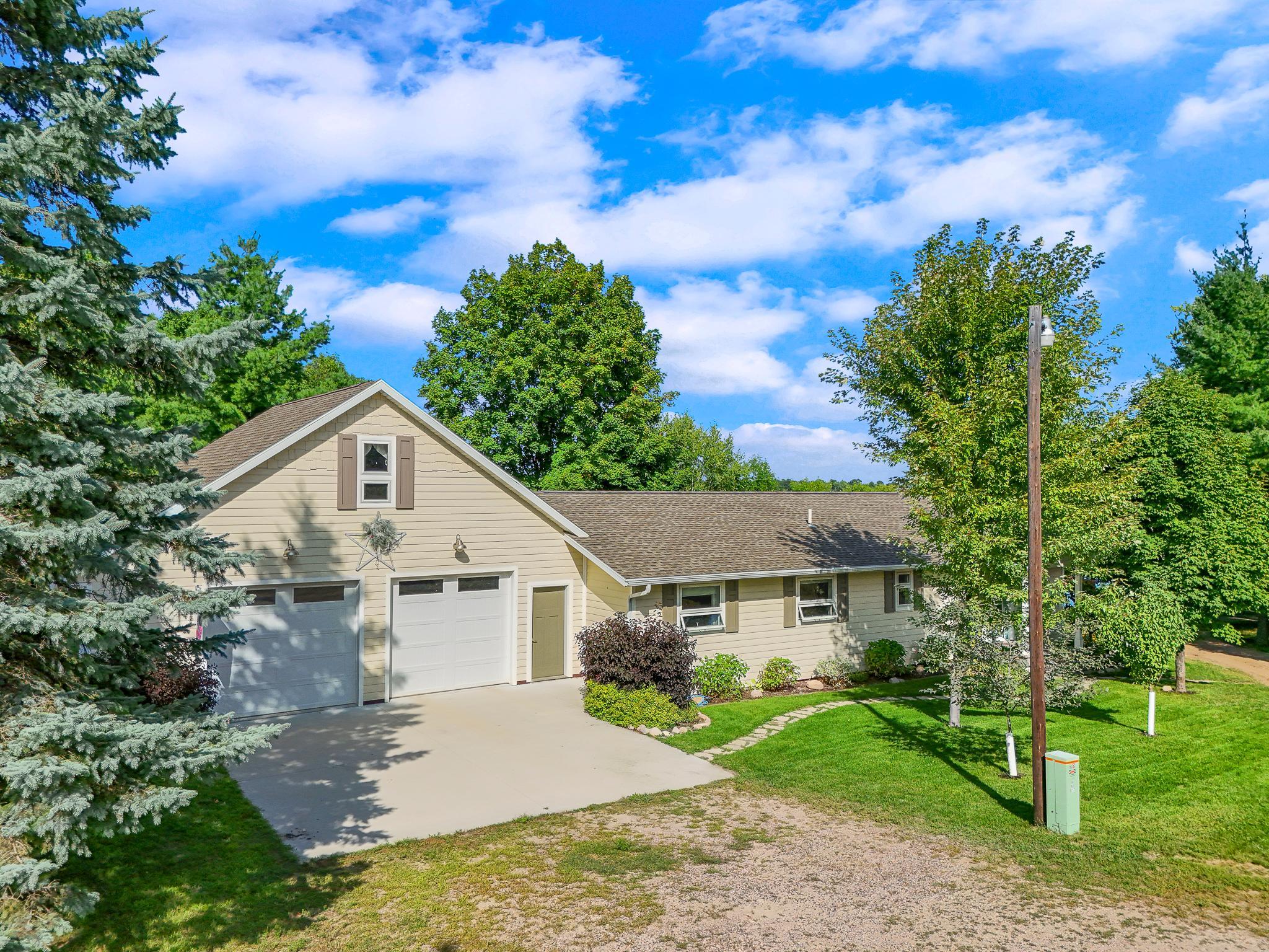 1983 single family home for sale at 38834 Railroad Dr in Richville, MN — 3 bed, 2 bath (photo 45 of 65)