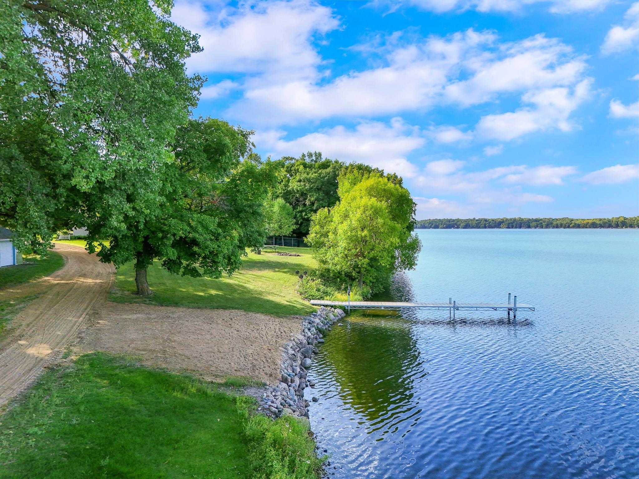 1983 single family home for sale at 38834 Railroad Dr in Richville, MN — 3 bed, 2 bath (photo 8 of 65)
