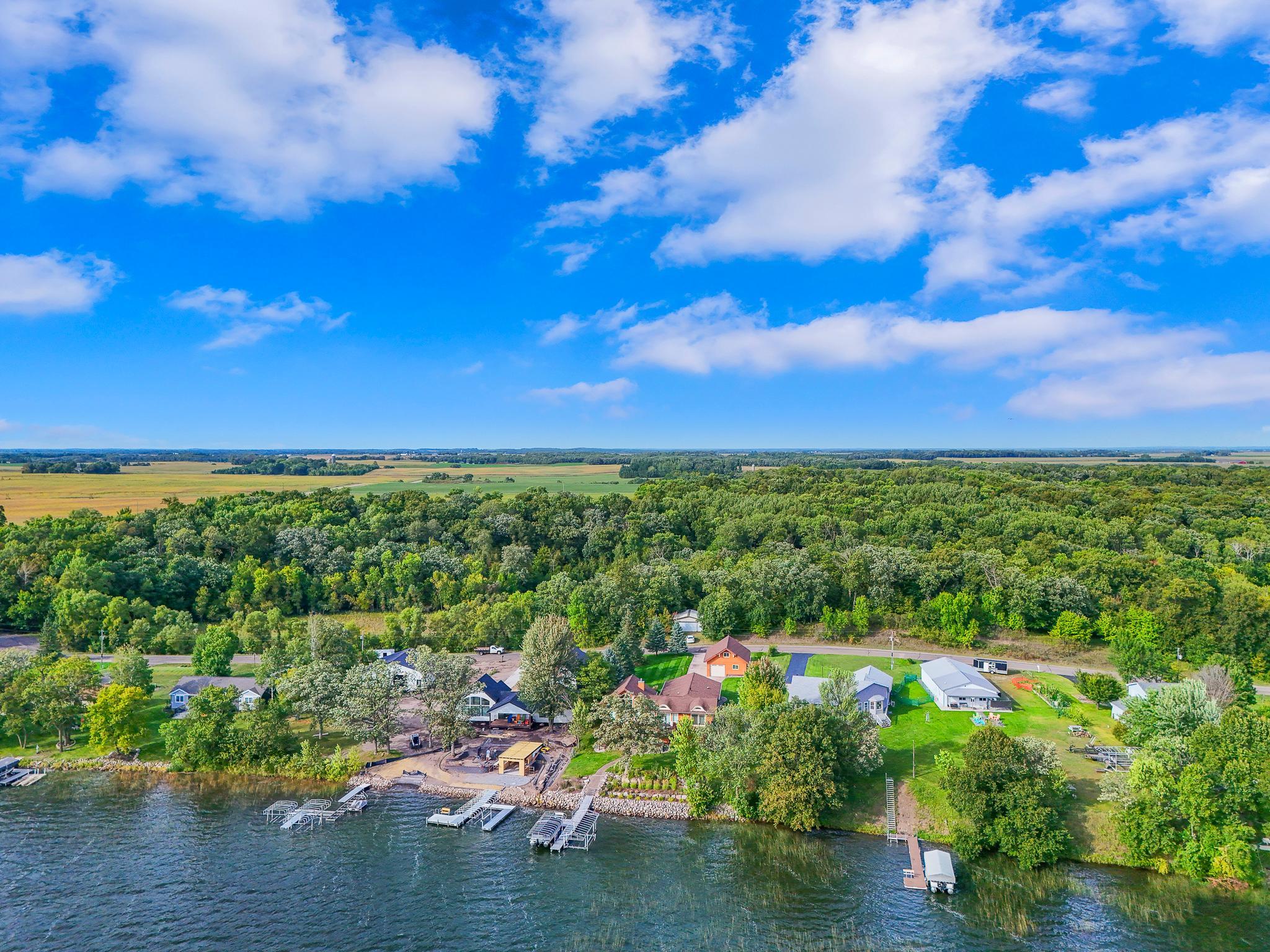 1980 single family home for sale at 39644 Marion Lodge Trl in Perham, MN — 4 bed, 3 bath (photo 4 of 64)