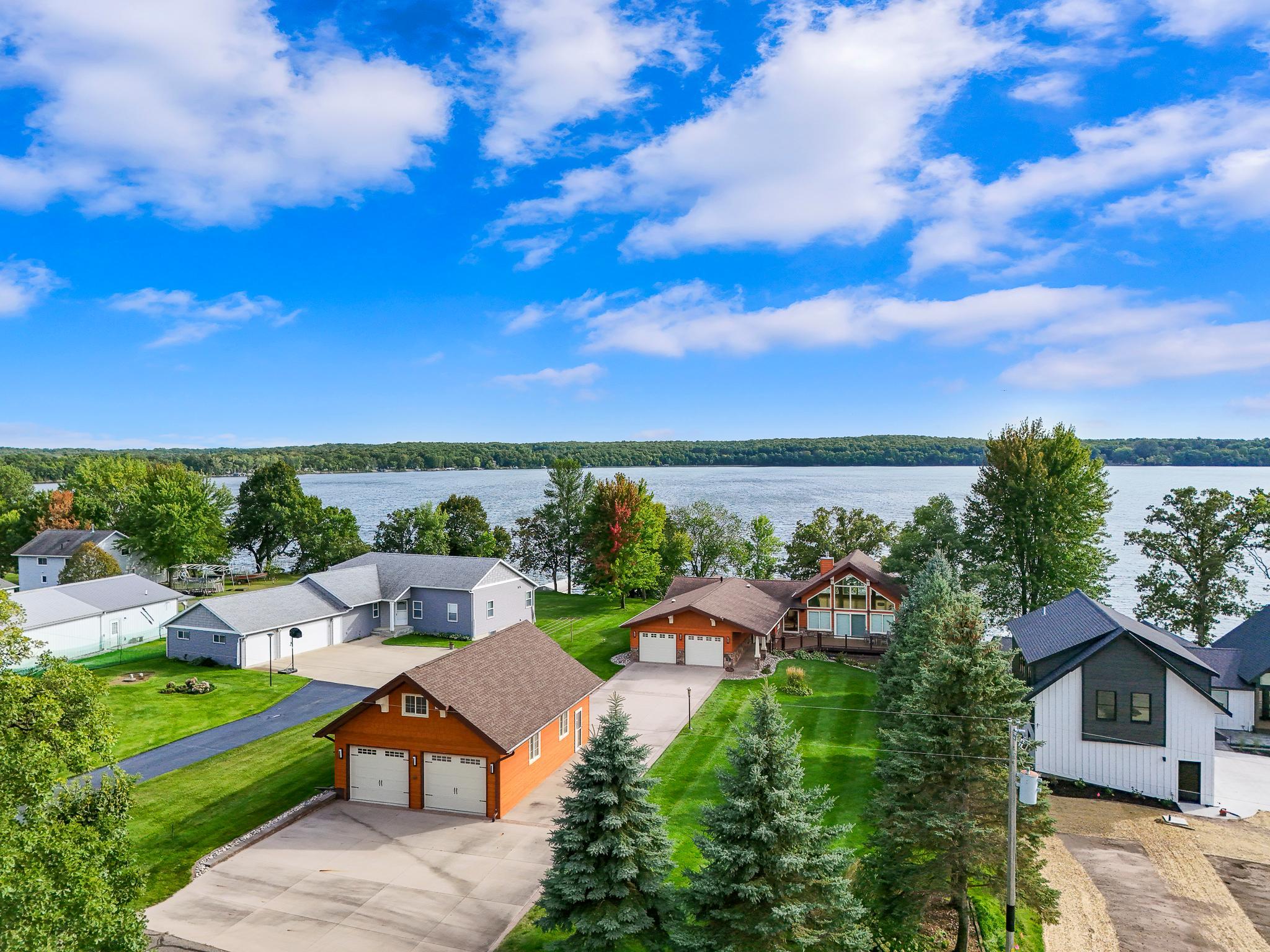 1980 single family home for sale at 39644 Marion Lodge Trl in Perham, MN — 4 bed, 3 bath (photo 6 of 64)
