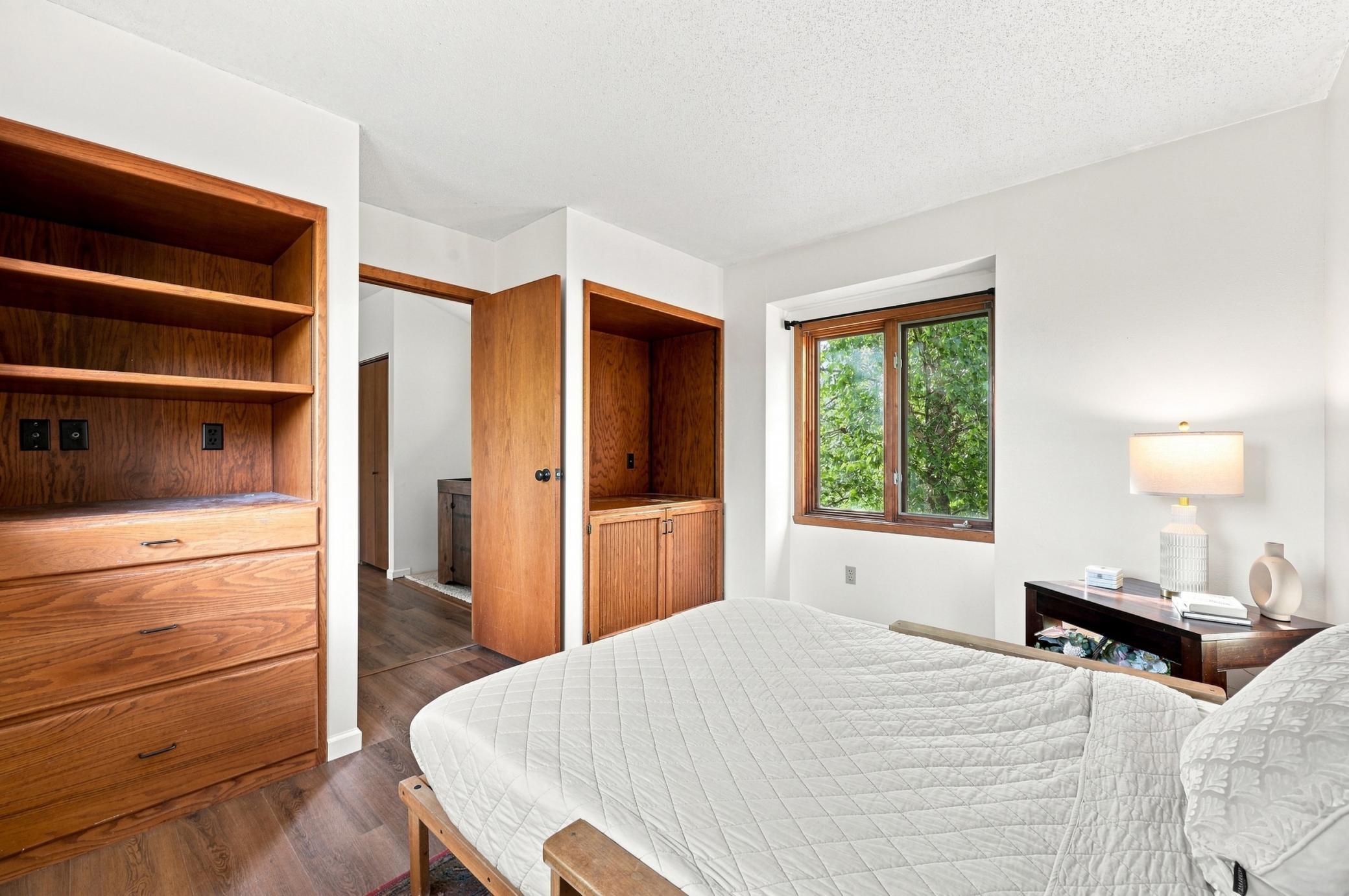 1984 single family home for sale at 15 Fremont Drive S in Fargo, ND — 3 bed, 2 bath (photo 22 of 36)