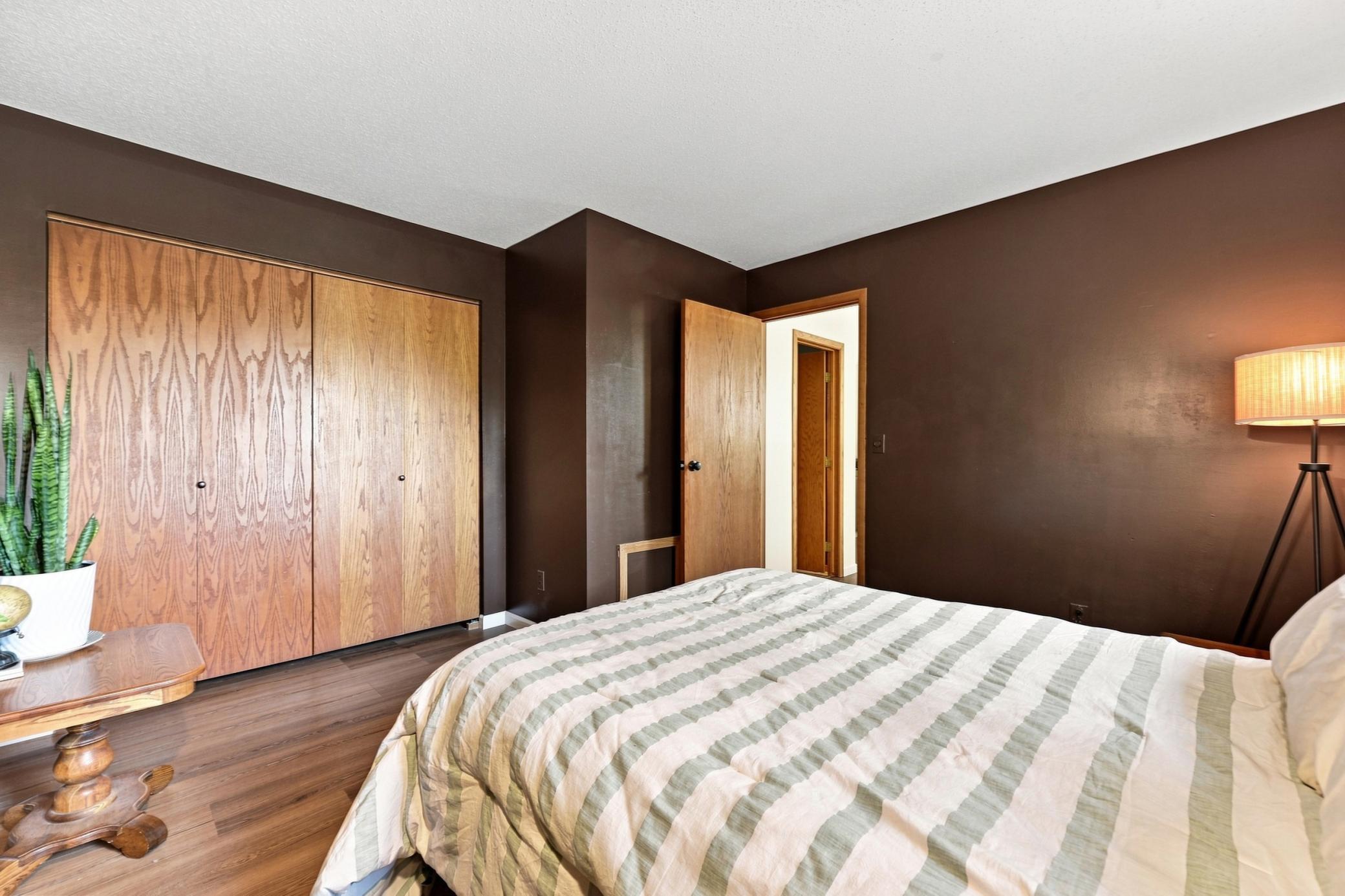 1984 single family home for sale at 15 Fremont Drive S in Fargo, ND — 3 bed, 2 bath (photo 25 of 36)