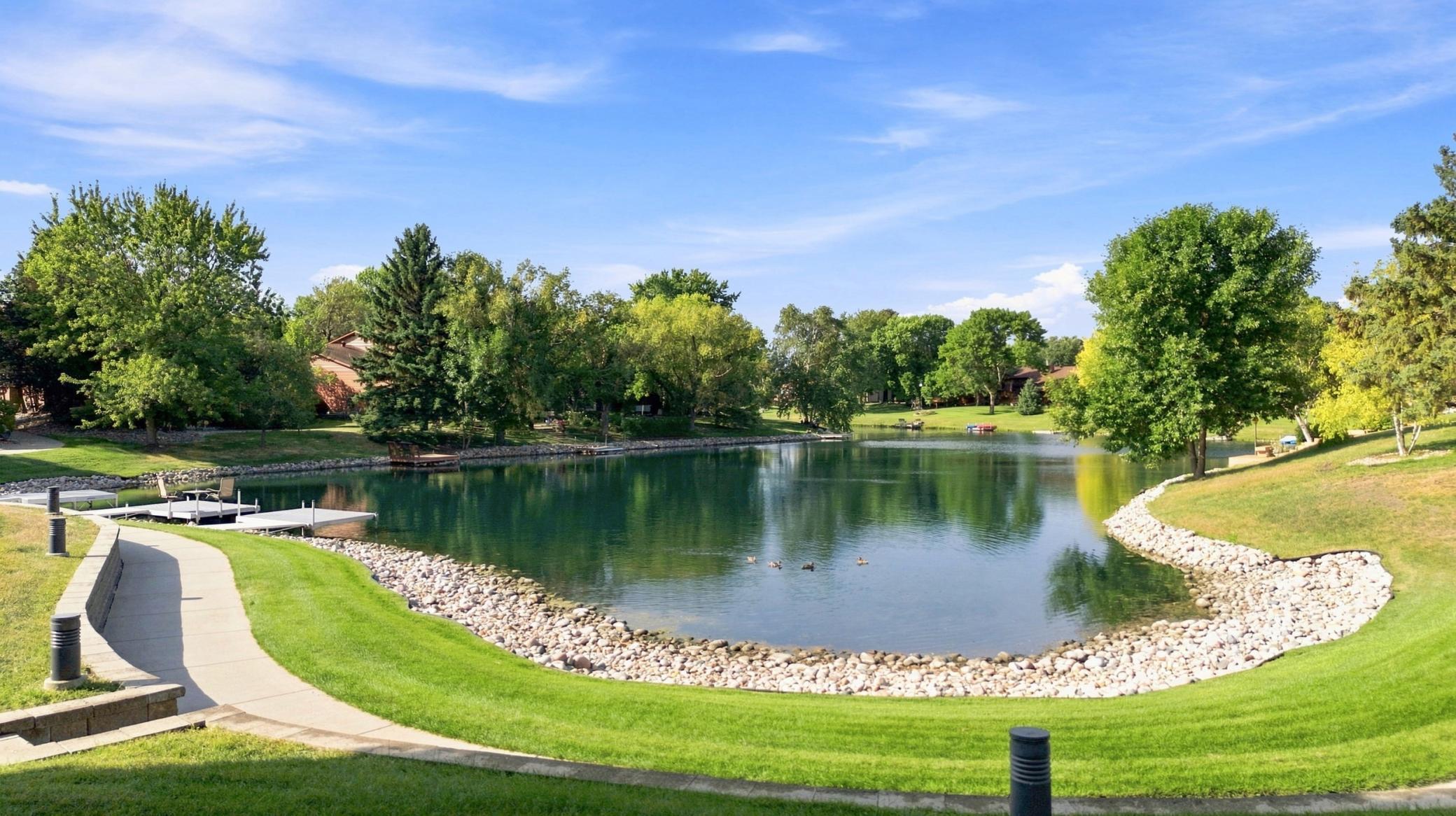 1984 single family home for sale at 15 Fremont Drive S in Fargo, ND — 3 bed, 2 bath (photo 35 of 36)