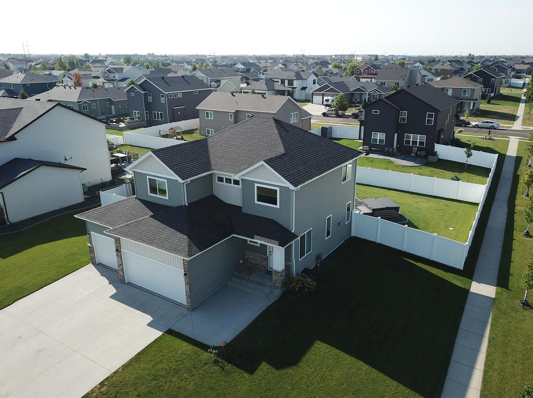 2016 single family home for sale at 5494 Tanner Avenue S in Fargo, ND — 4 bed, 4 bath (photo 2 of 37)
