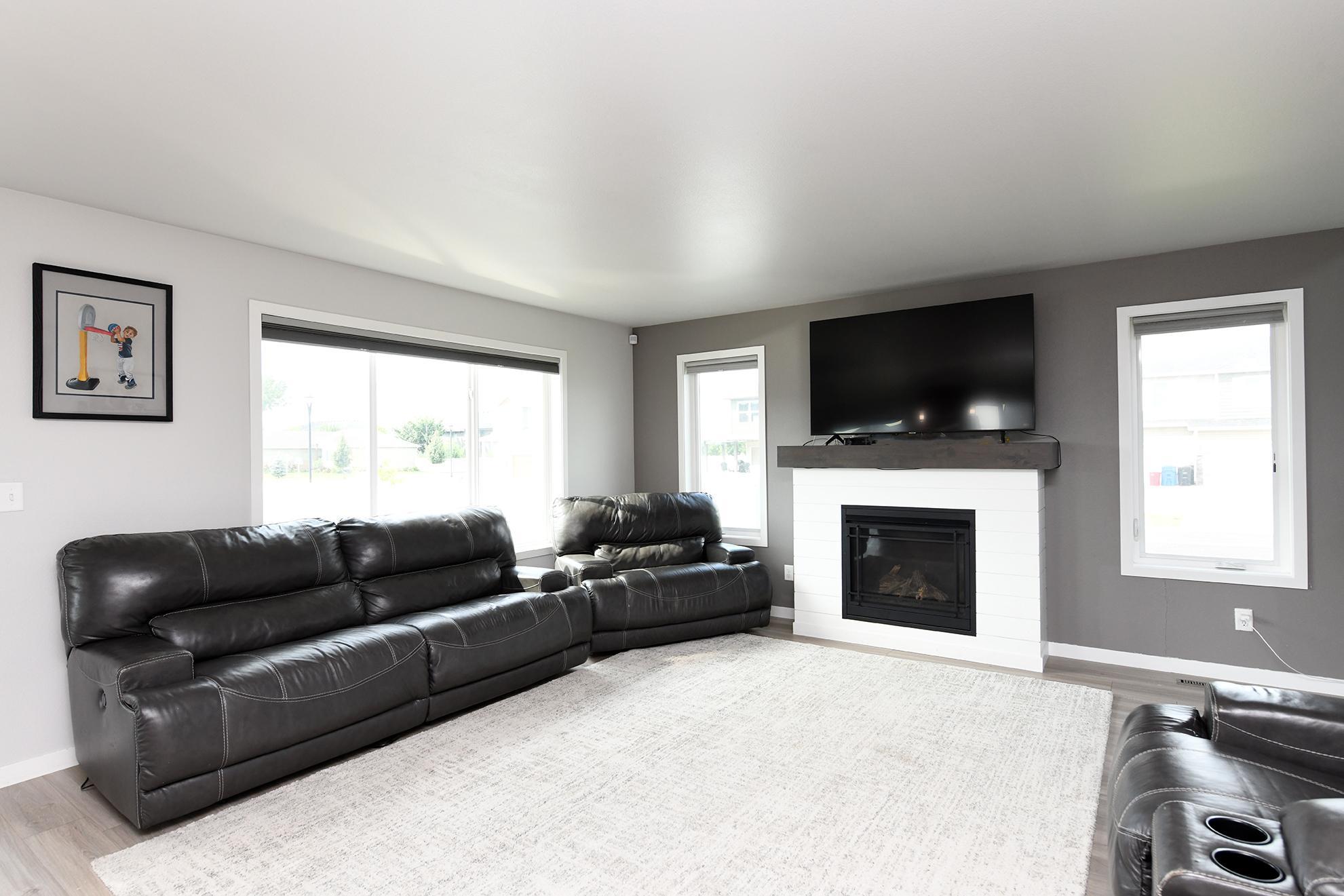 2016 single family home for sale at 5494 Tanner Avenue S in Fargo, ND — 4 bed, 4 bath (photo 12 of 37)