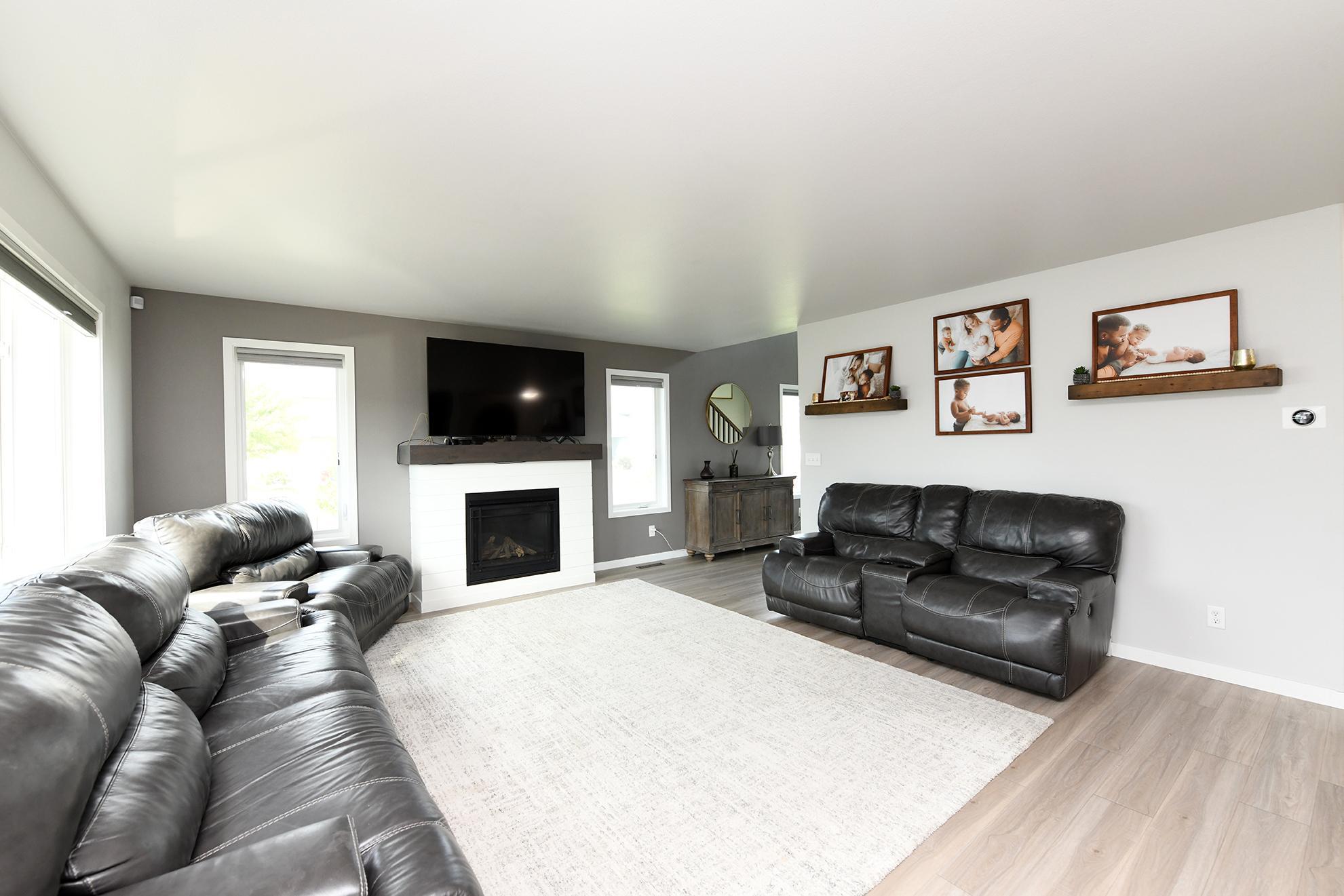 2016 single family home for sale at 5494 Tanner Avenue S in Fargo, ND — 4 bed, 4 bath (photo 14 of 37)