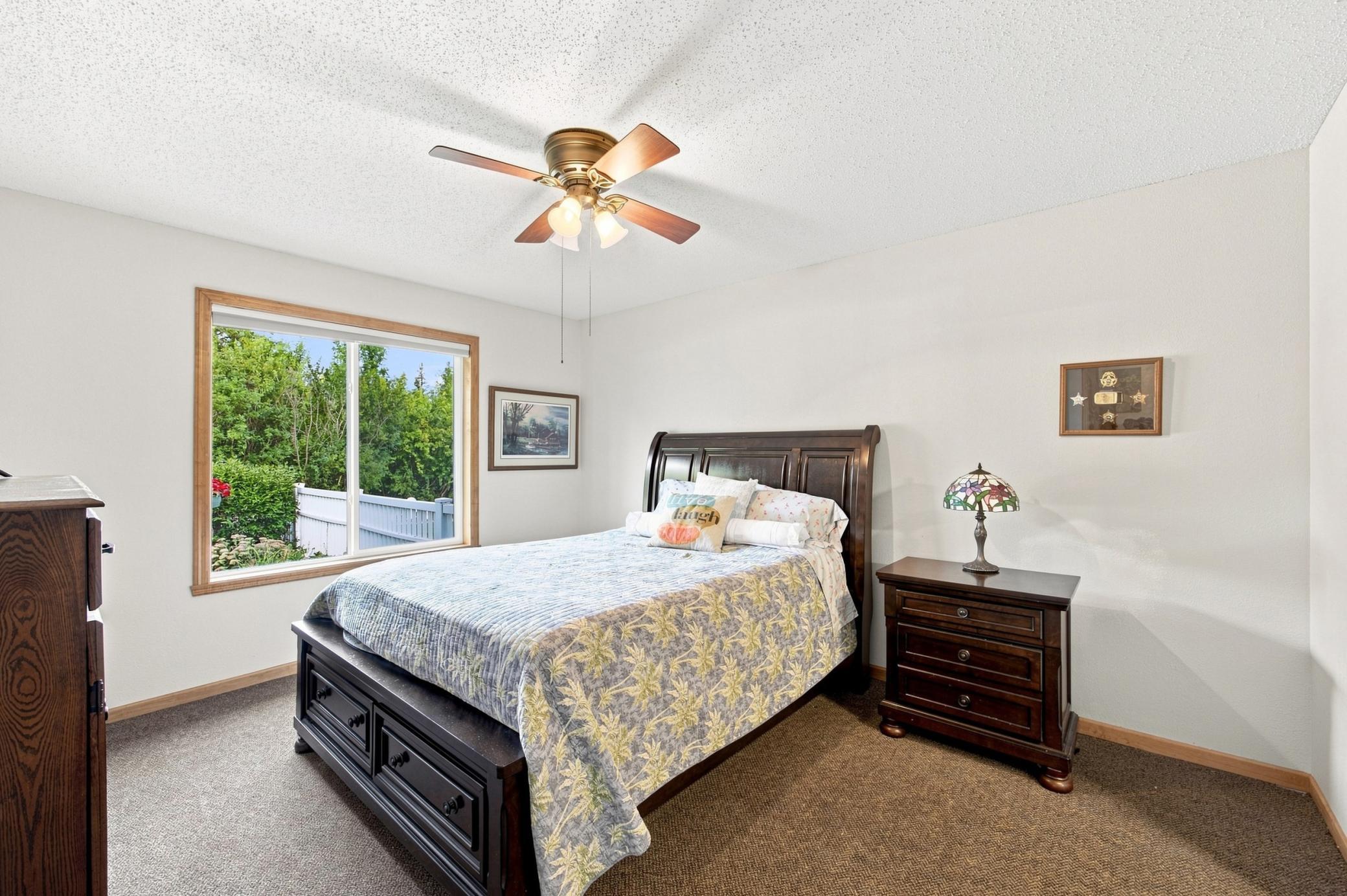 2000 twin home for sale at 1815 Bridgeview Boulevard in Detroit Lakes, MN — 2 bed, 2 bath (photo 13 of 34)