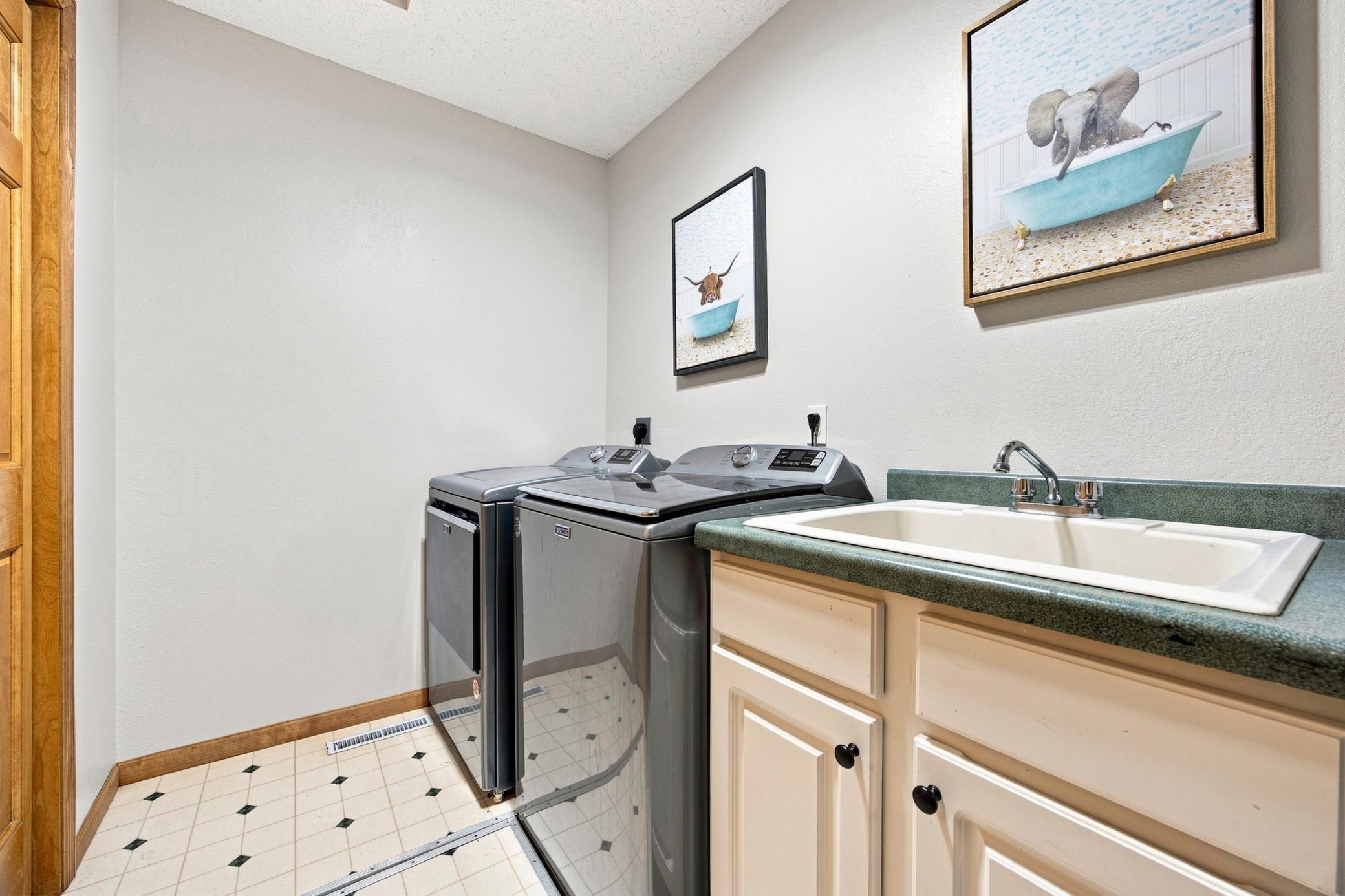2000 twin home for sale at 1815 Bridgeview Boulevard in Detroit Lakes, MN — 2 bed, 2 bath (photo 20 of 34)