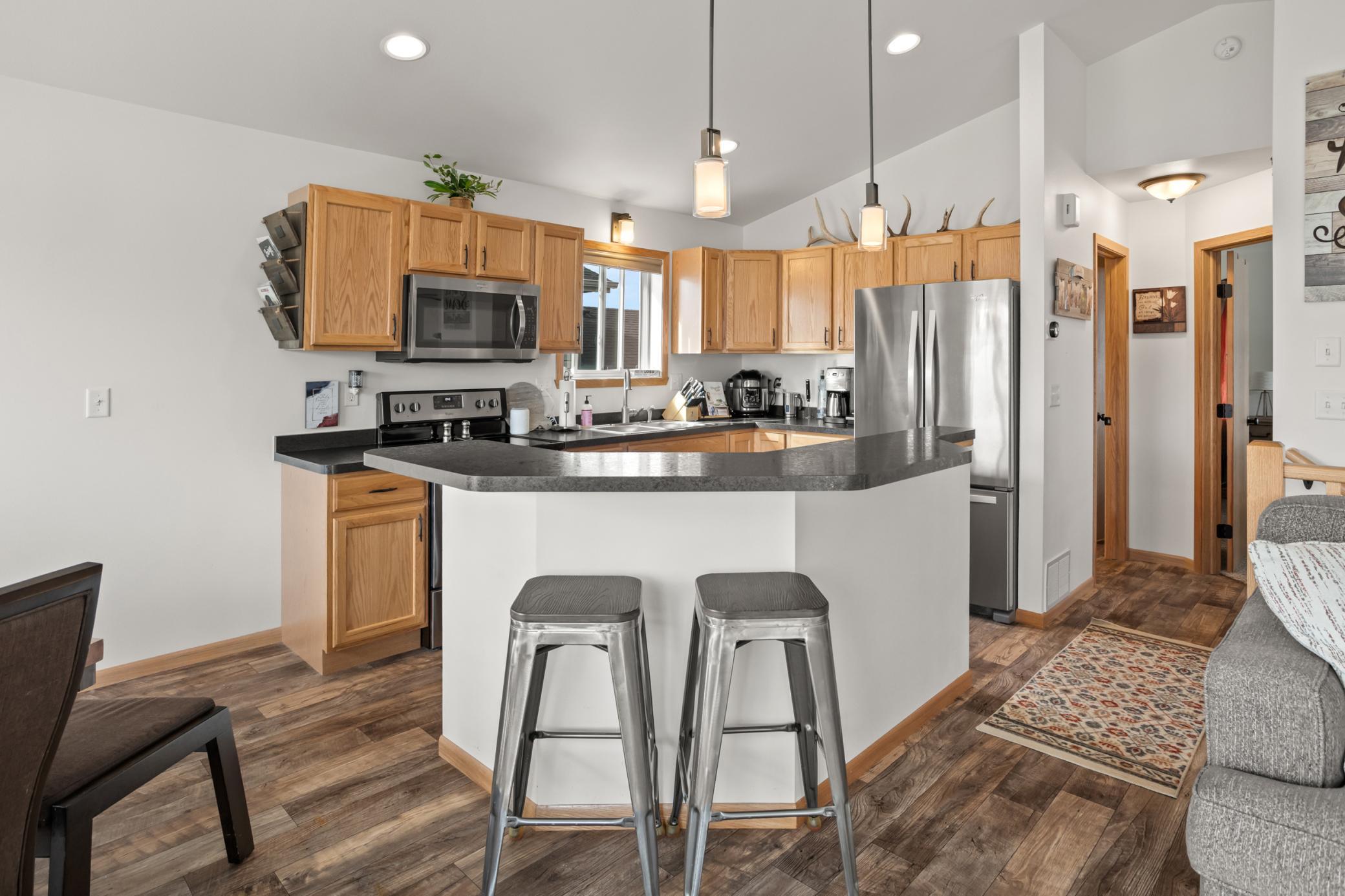 2016 single family home for sale at 2133 10th Street W in West Fargo, ND — 3 bed, 2 bath (photo 17 of 43)