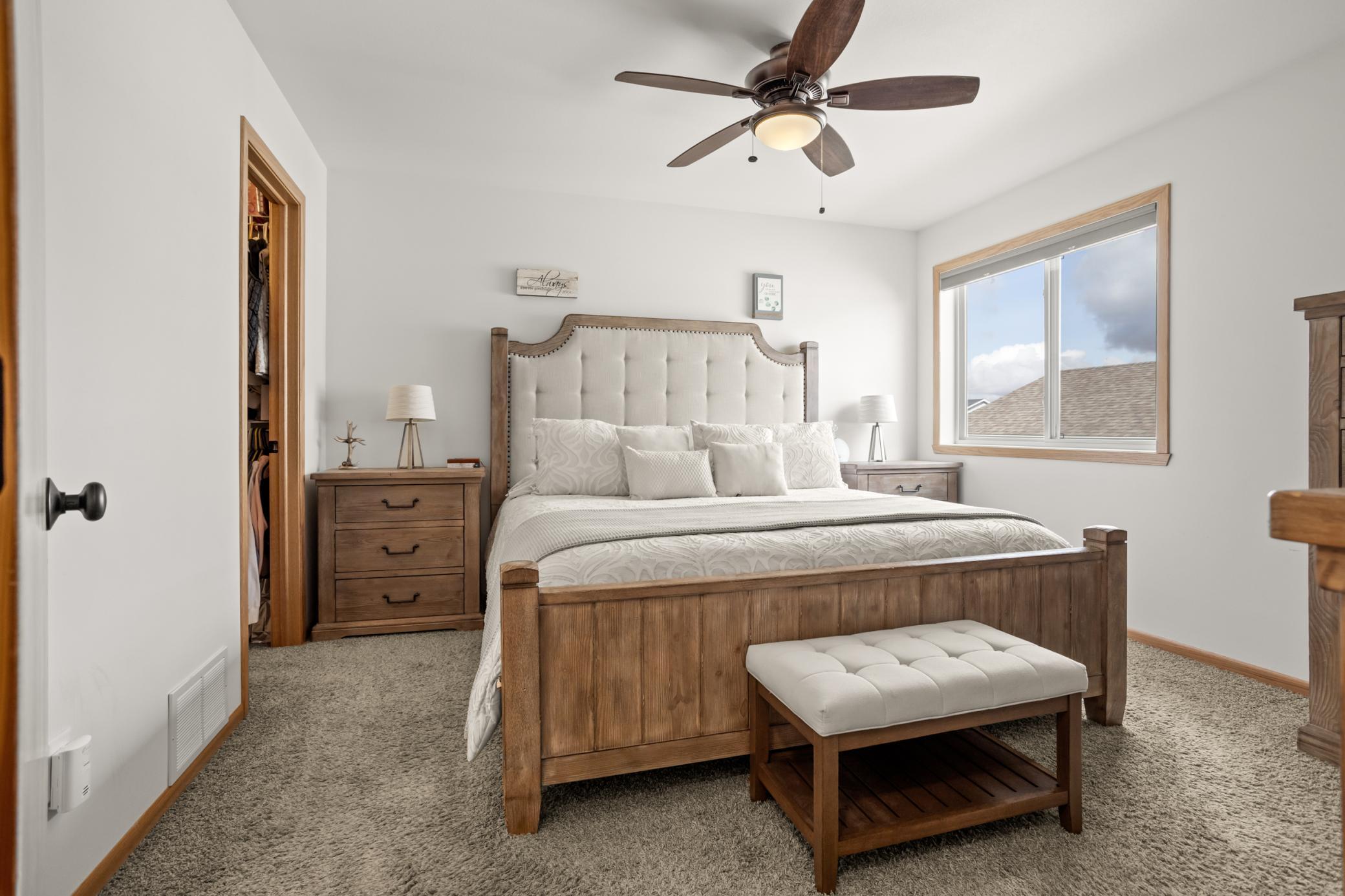 2016 single family home for sale at 2133 10th Street W in West Fargo, ND — 3 bed, 2 bath (photo 26 of 43)