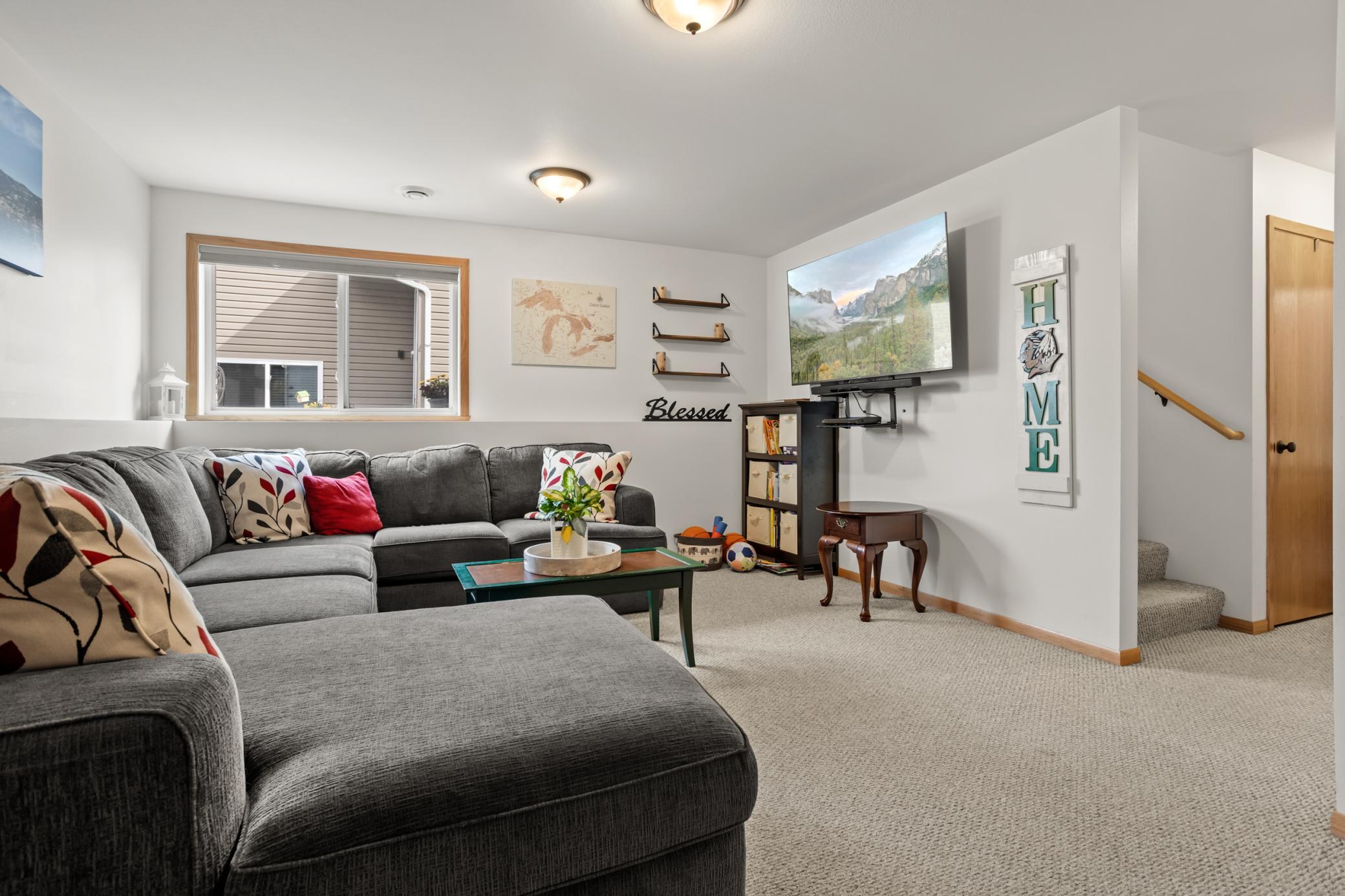 2016 single family home for sale at 2133 10th Street W in West Fargo, ND — 3 bed, 2 bath (photo 33 of 43)